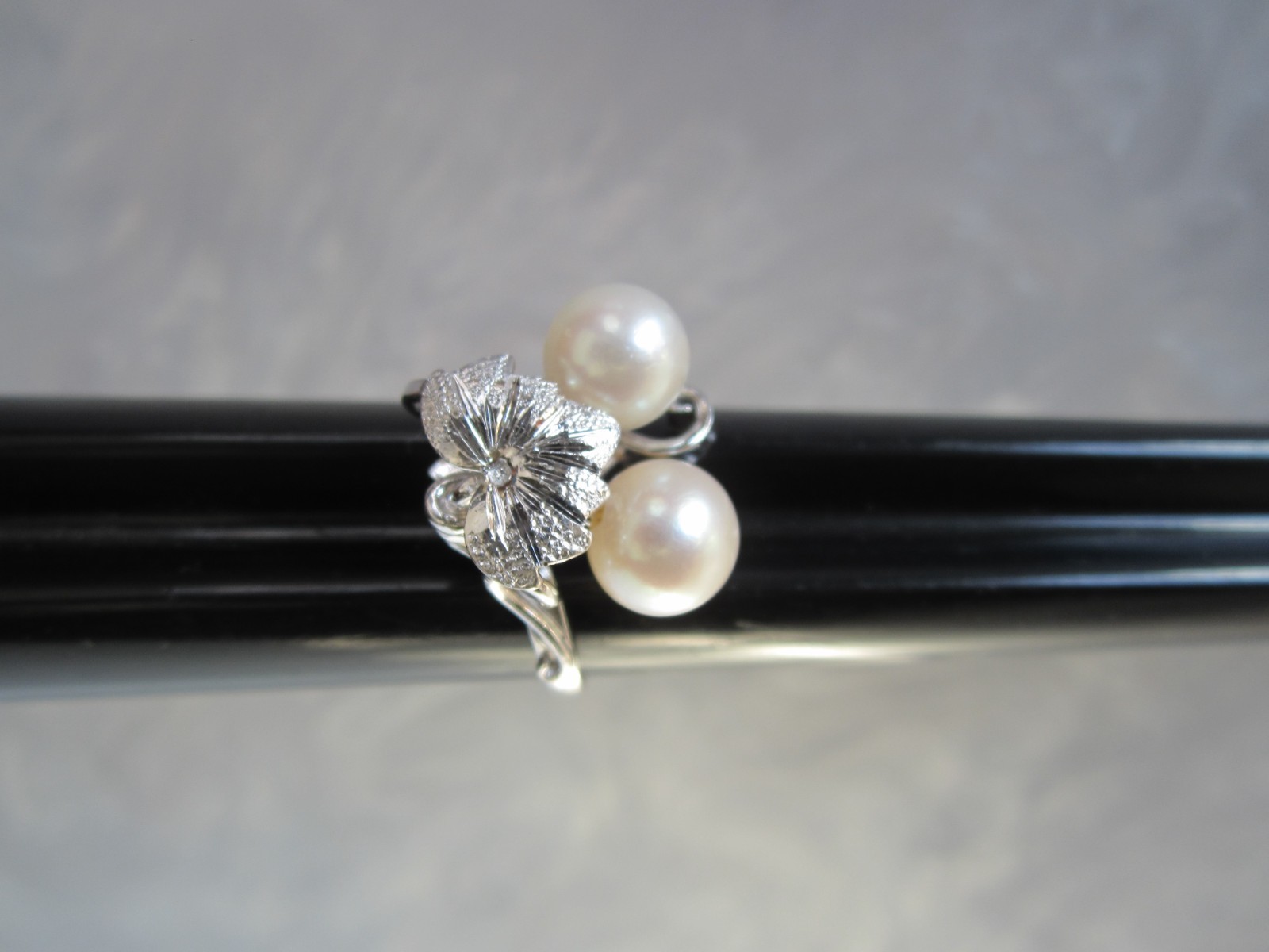 VINTAGE ORIGINAL MIKIMOTO AKOYA PEARL DIAMOND CUT SOLID STERLING SILVER RING