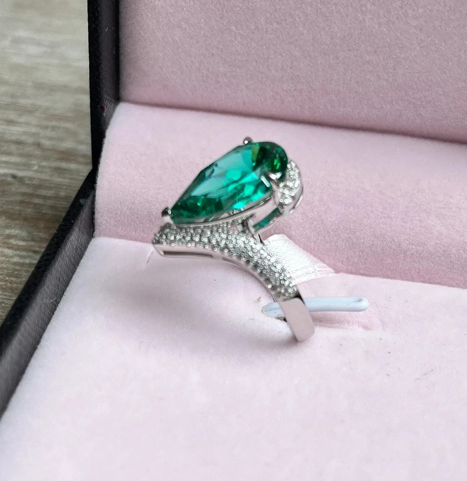 Natural 5.00 Ct Pear Cut Emerald Diamond Wedding Ring 14K White Gold Size 7