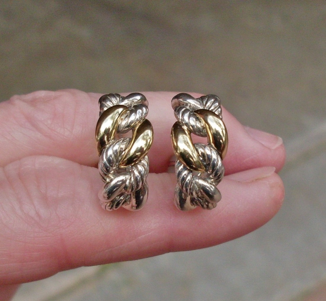 Rare & Retired David Yurman Belmont Curb Link Earrings – 18K/925 – Omega Backs