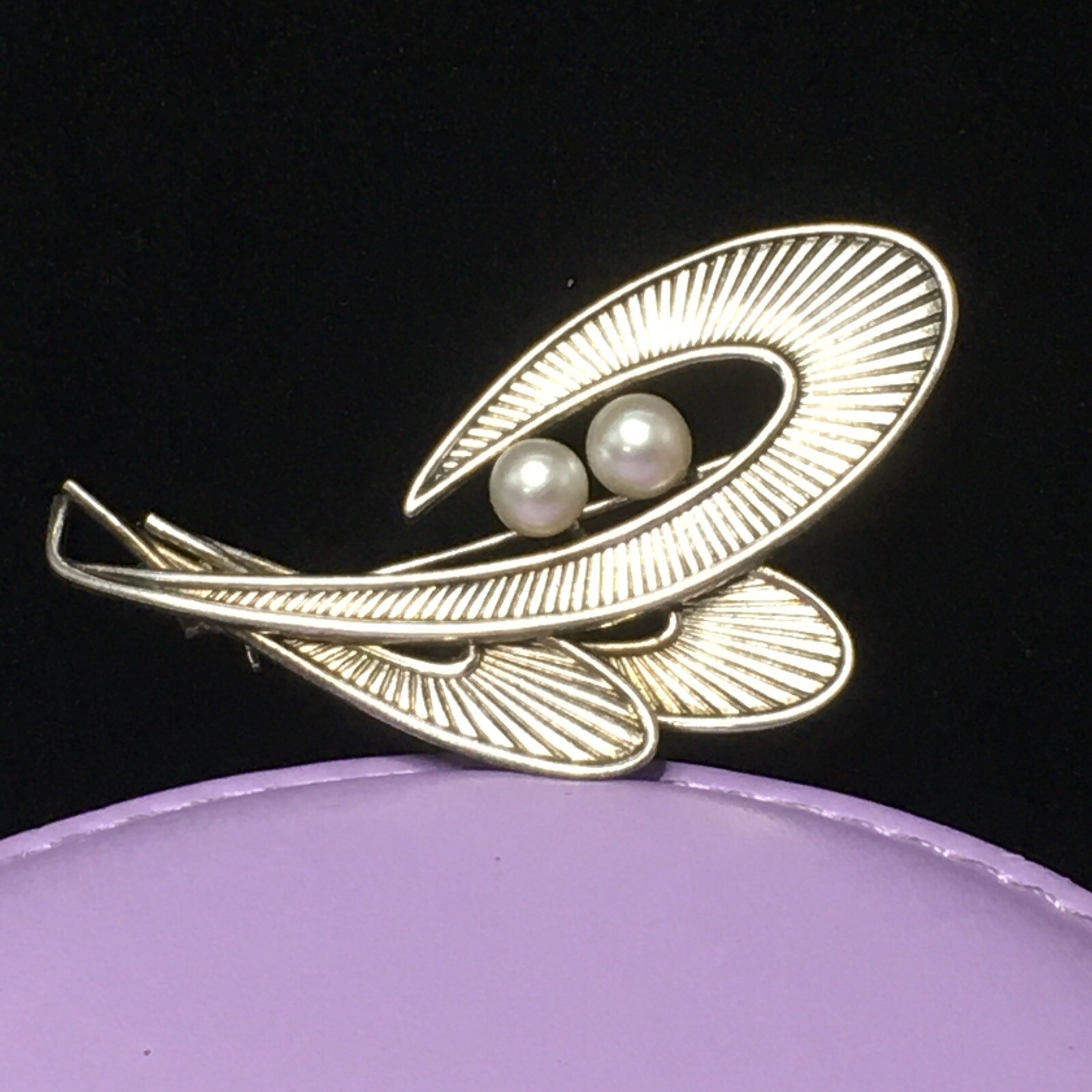 MIKIMOTO Sterling Silver Cultured Pearl Modernist Brooch Pin just under 2.25″