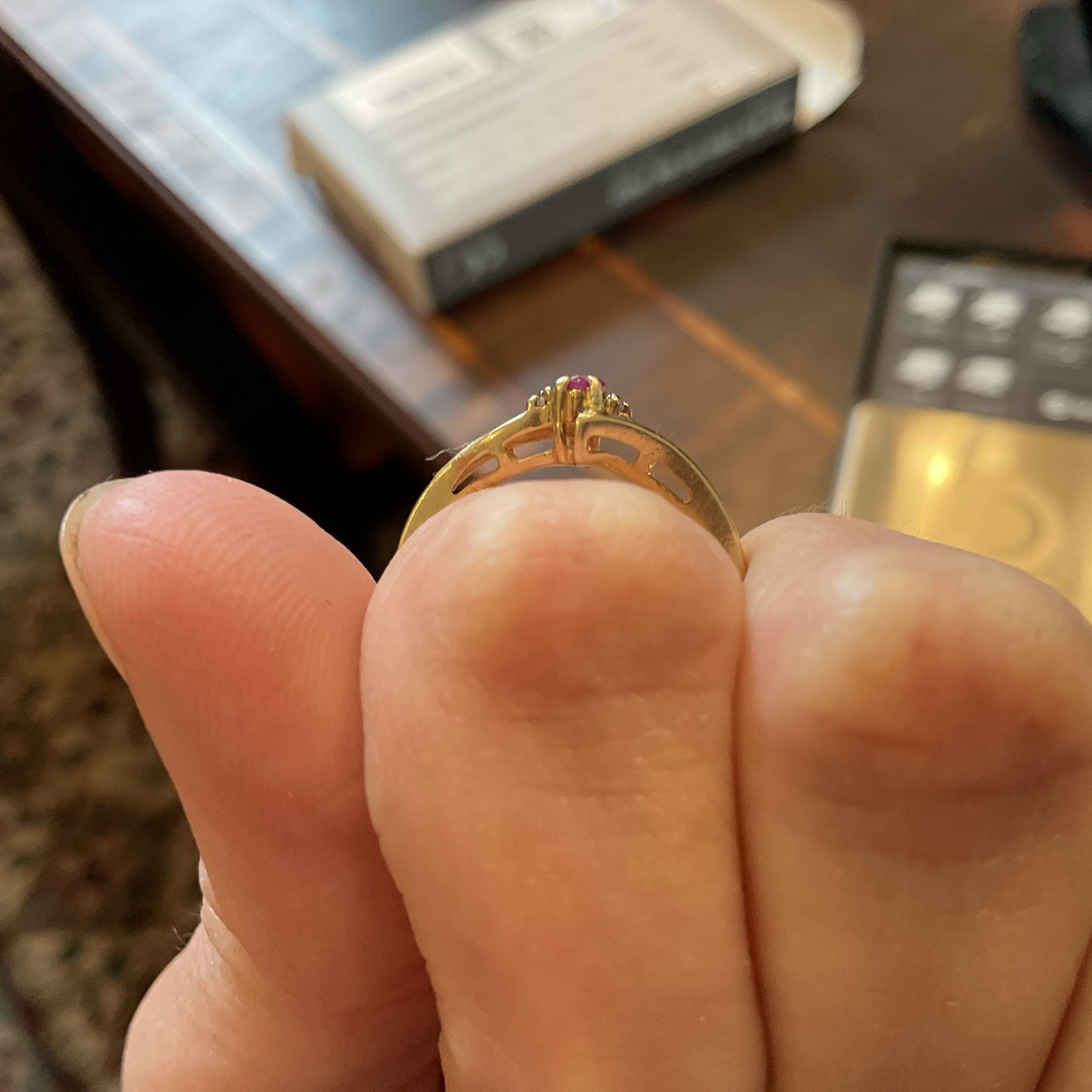 10K Gold Ring Size 6.5 Women’s Red/Pink Stone Ring 1.75g Solid Gold “10K SR”