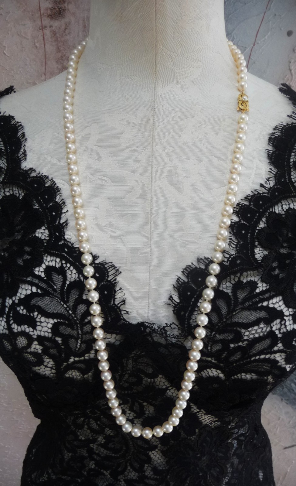 EXQUISITE NEW $9500 MIKIMOTO OPERA 34» 18K 750 7.5-7.9mm AKOYA PEARL NECKLACE!
