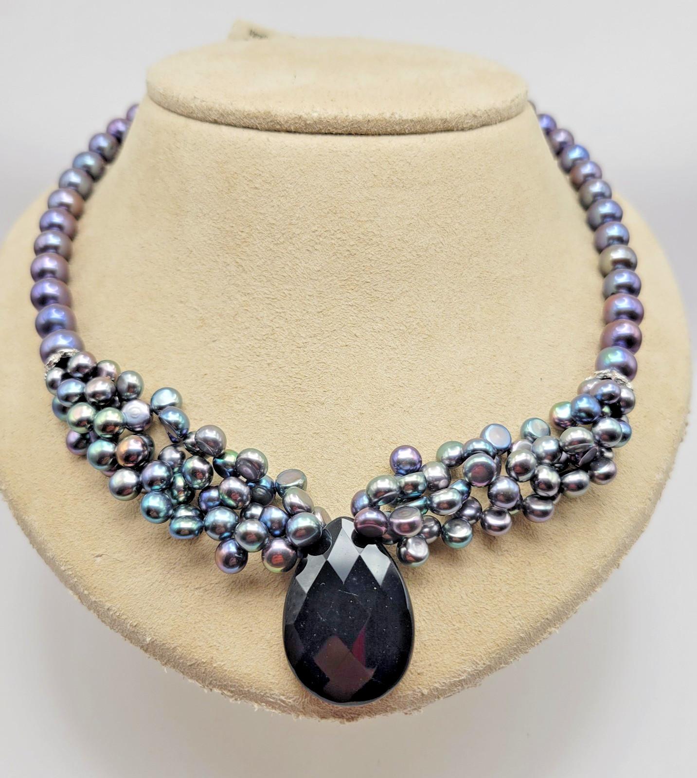 Sterling Silver Peacock Pearl Faceted Onyx Pendant Necklace Graduated Cluster