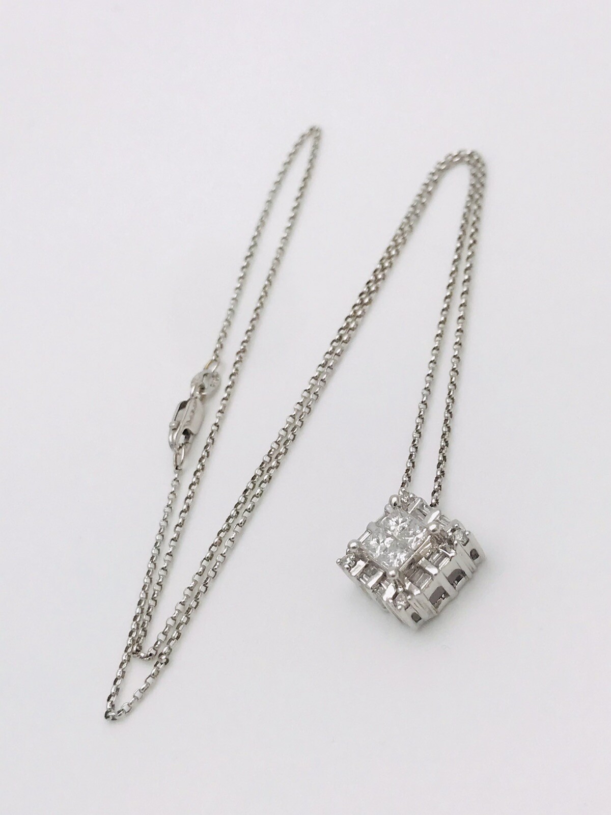 14k White Gold .75ct(tw) Natural Diamond Invisible Princess Setting Necklace 17”