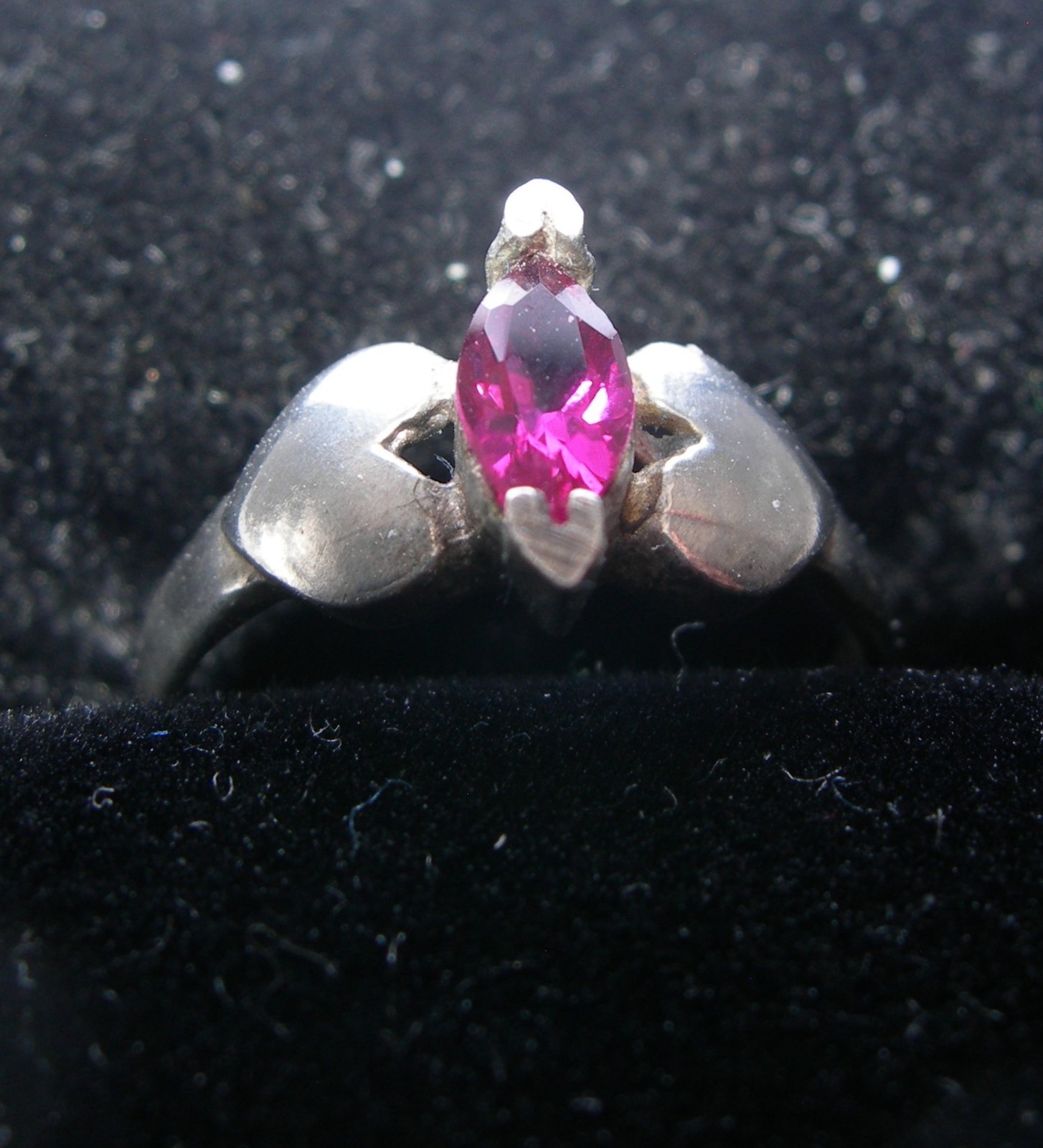 925 STERLING SILVER RING PINK RED RUBY GEMSTONE SIZE 2.5 1.3 grams