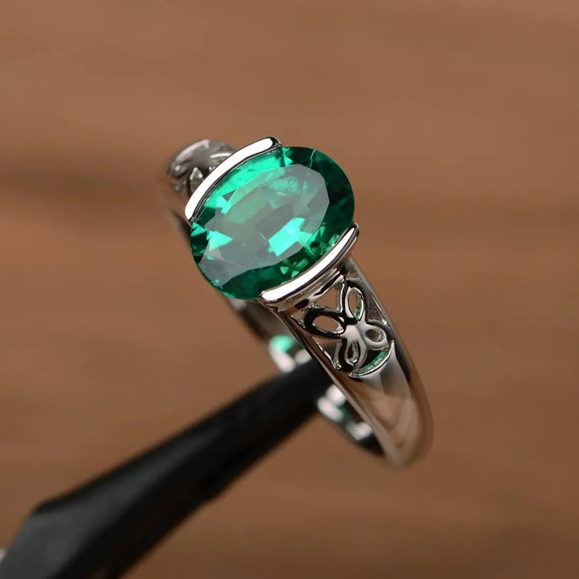 925 Sterling Silver Green Emerald Lab Created Gemstone Women Ring Duty Free