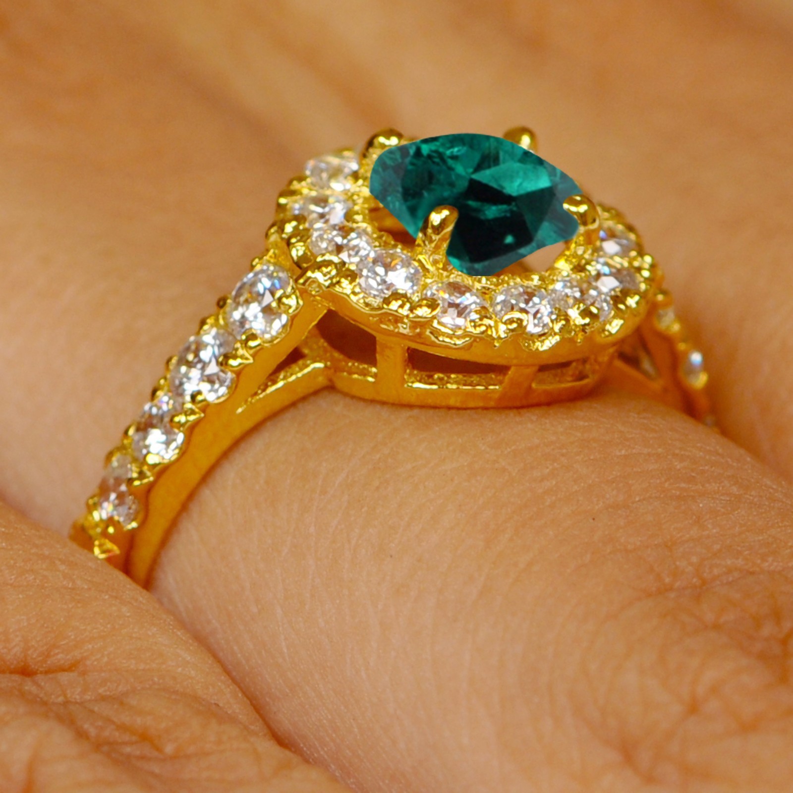 14KT Gold 1.55 Cts. Natural Emerald IGI Certified Diamond Ring – Tariffs Free