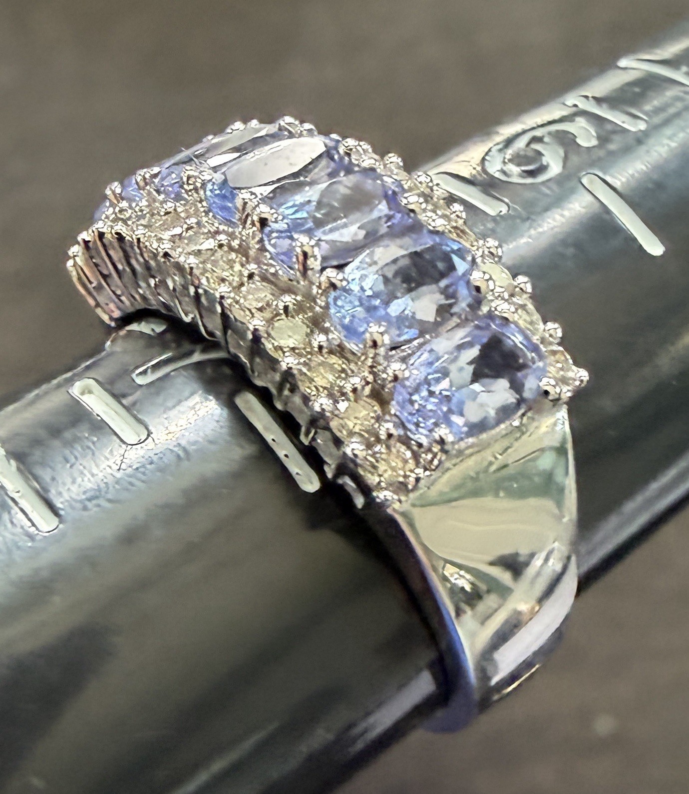 14k White Gold Tanzanite And Diamond Ring Band