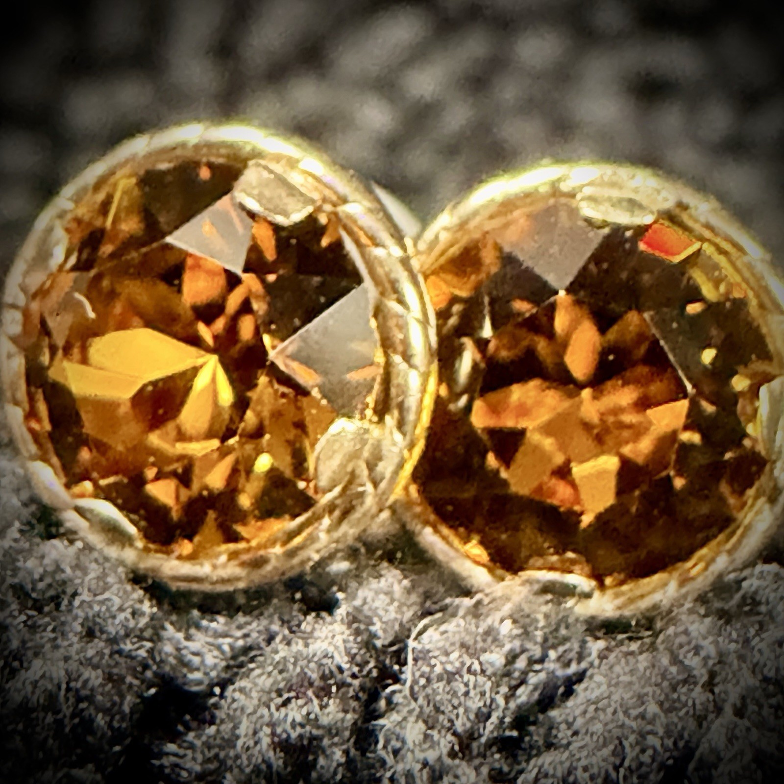Vintage Natural Yellow Sapphire 10K Gold Jewelry Eye-Clean 1.5ctw Earrings