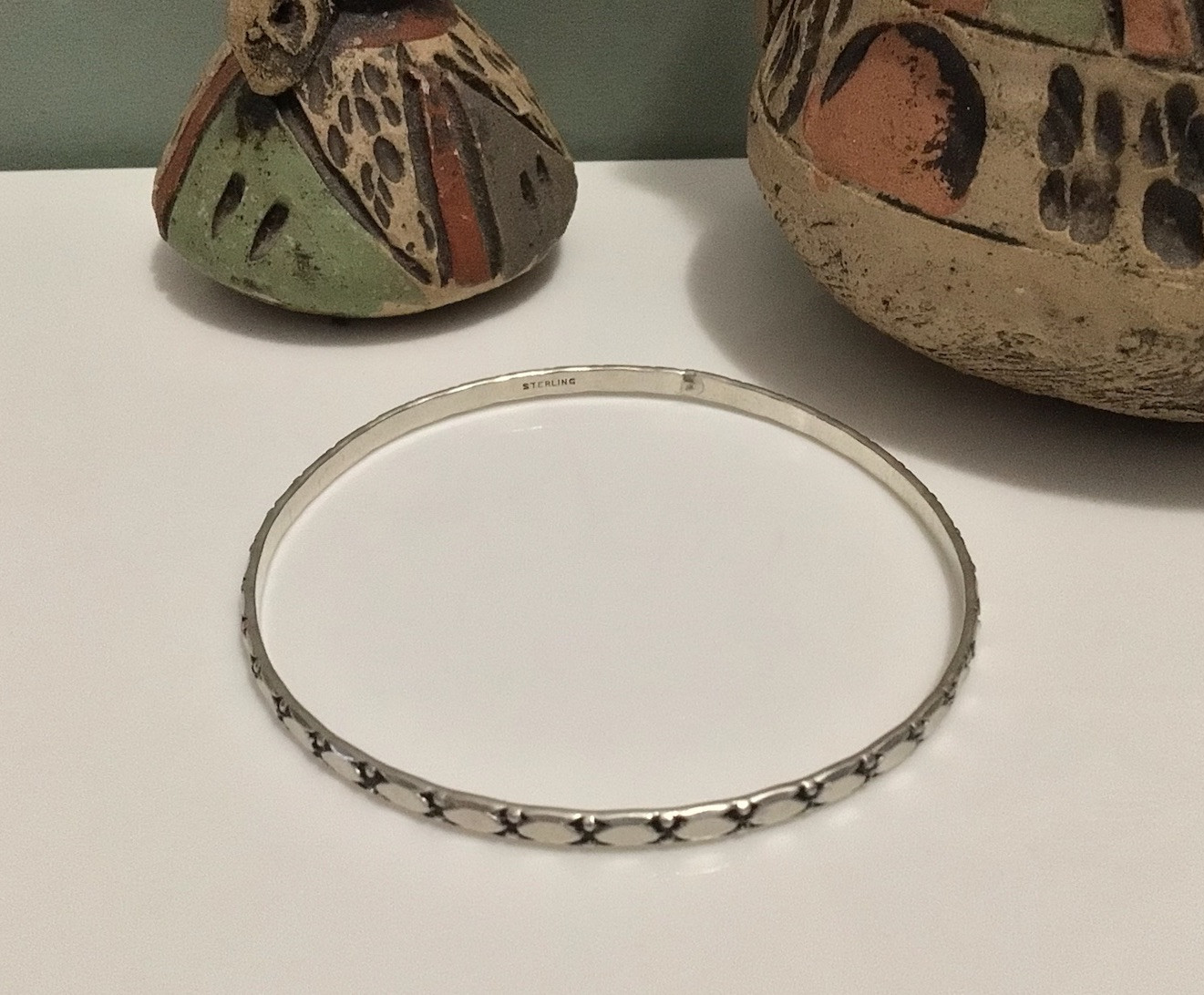 VTG Unbranded 925 Sterling Silver Beaded Flat-Panel Bangle Bracelet 8” EUC 8.8g