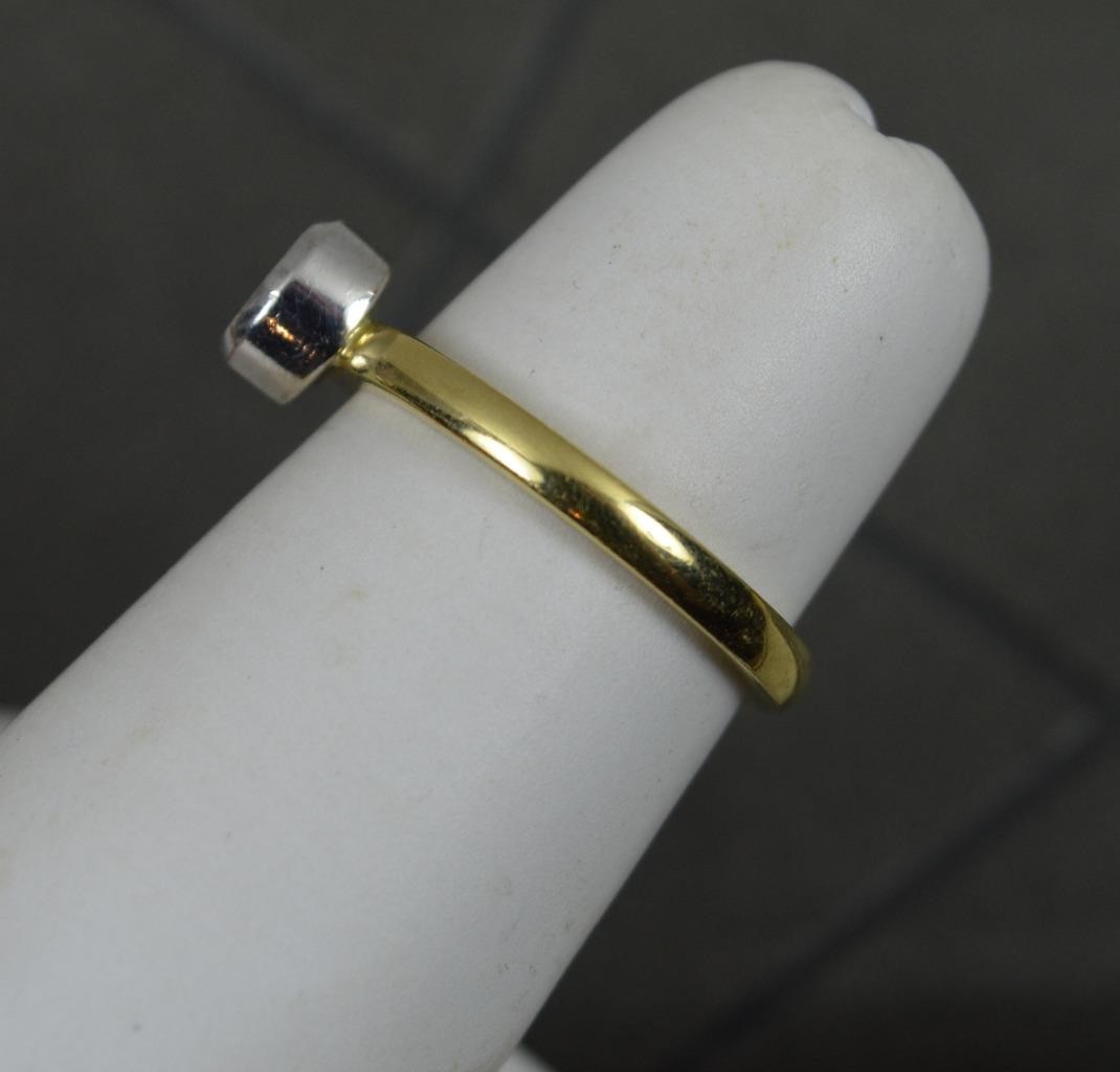 Stylish 18 Carat Gold and Natural Sapphire Solitaire Ring