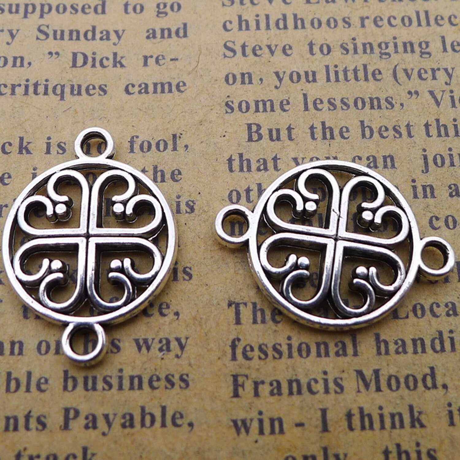 20/50PCS Antique Silver Round Celtic Love Heart Connector 15X20mm JHS645-42157
