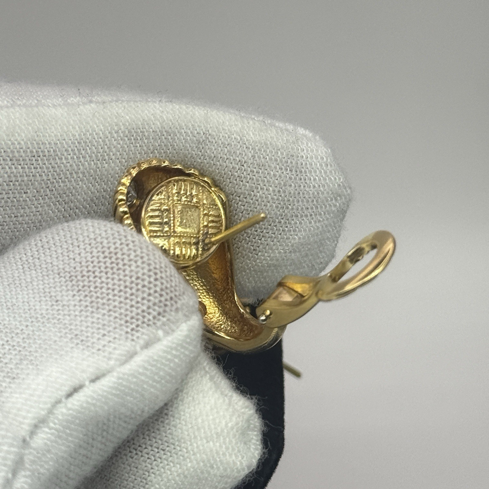 Alex Sepkus Diamond Earrings 18k Yellow Gold Omega Back 0.60ctw Rare unique