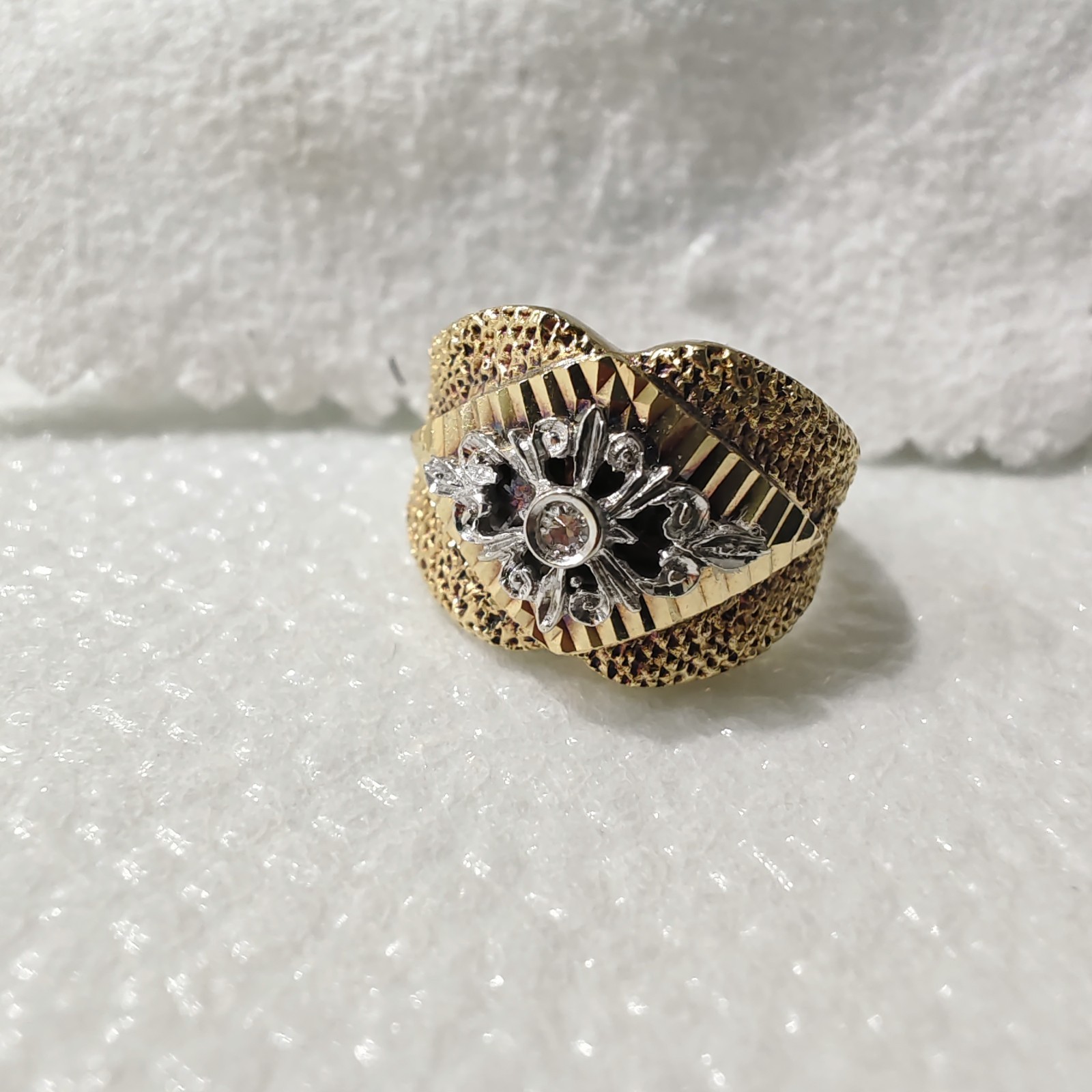 Vintage 1970s Brutalist 14K Gold Diamond Cluster Statement Ring