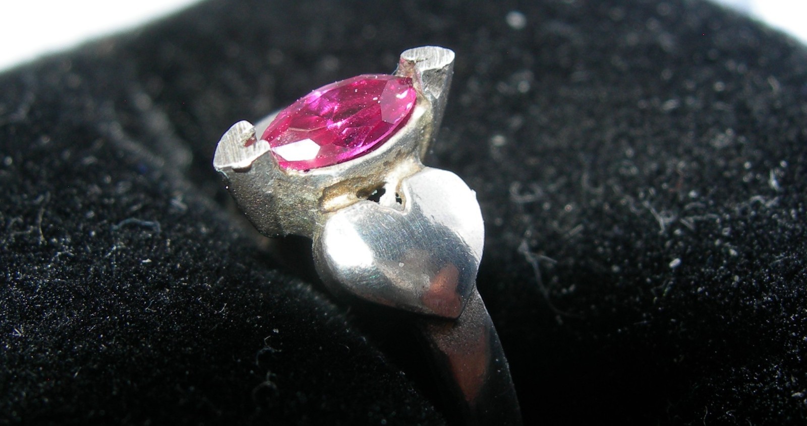 925 STERLING SILVER RING PINK RED RUBY GEMSTONE SIZE 2.5 1.3 grams
