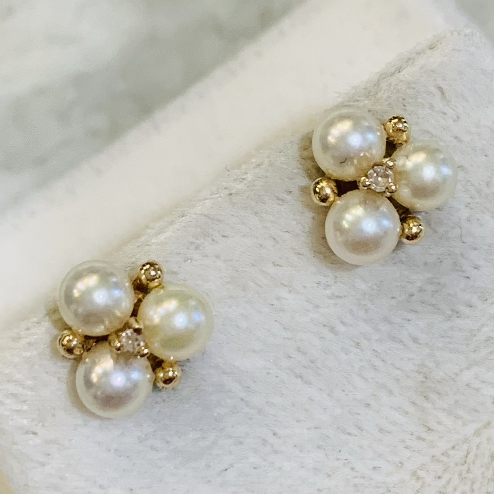 Akoya Pearl Earrings 14k Yellow Gold Topaz Stud Multi 3 Pearl 3.5mm 1.01gr 8mm