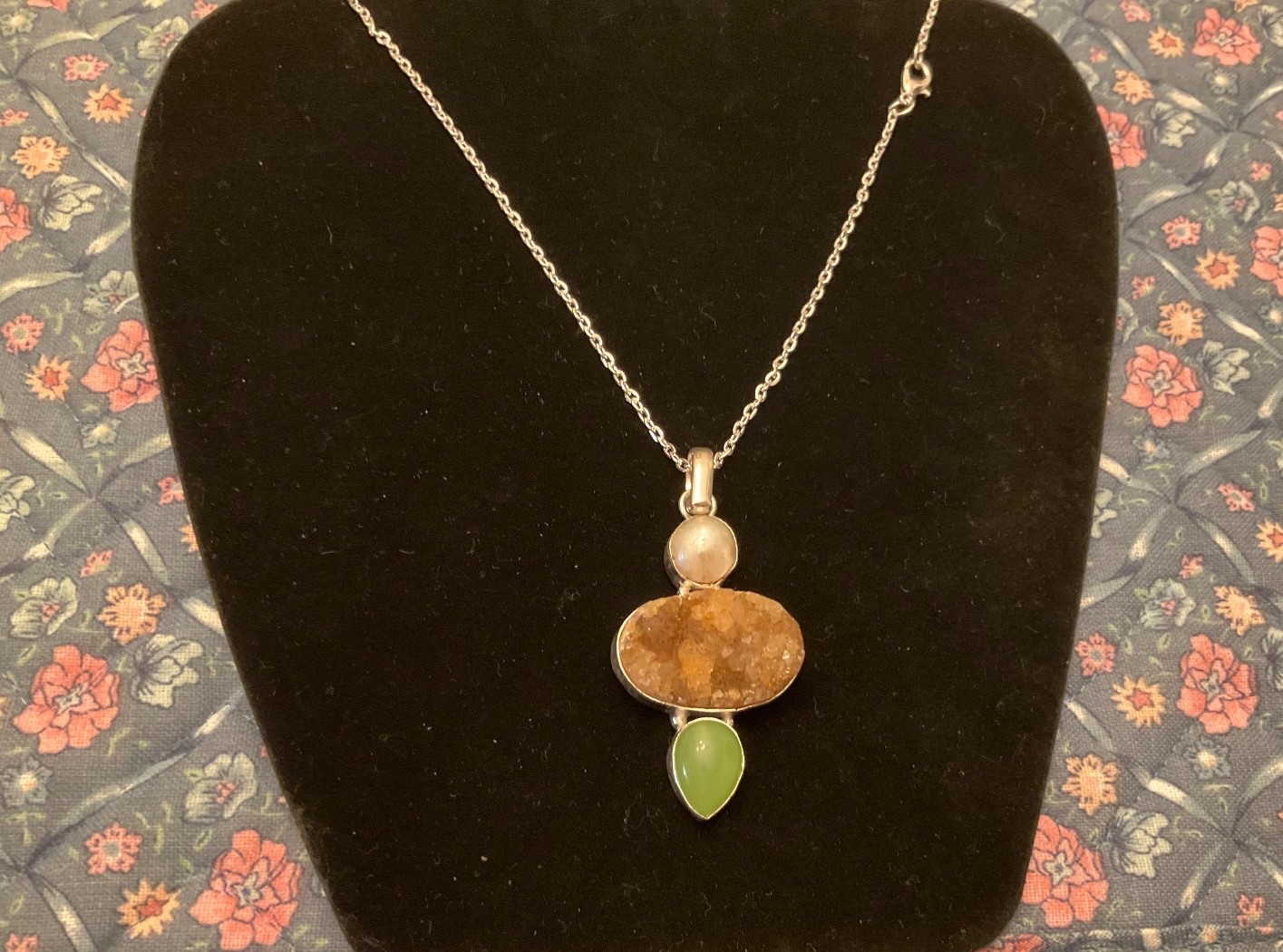 Natural Quartz Druzy and Pearl Pendant 925 Silver On Silver Plated Necklace 18 “