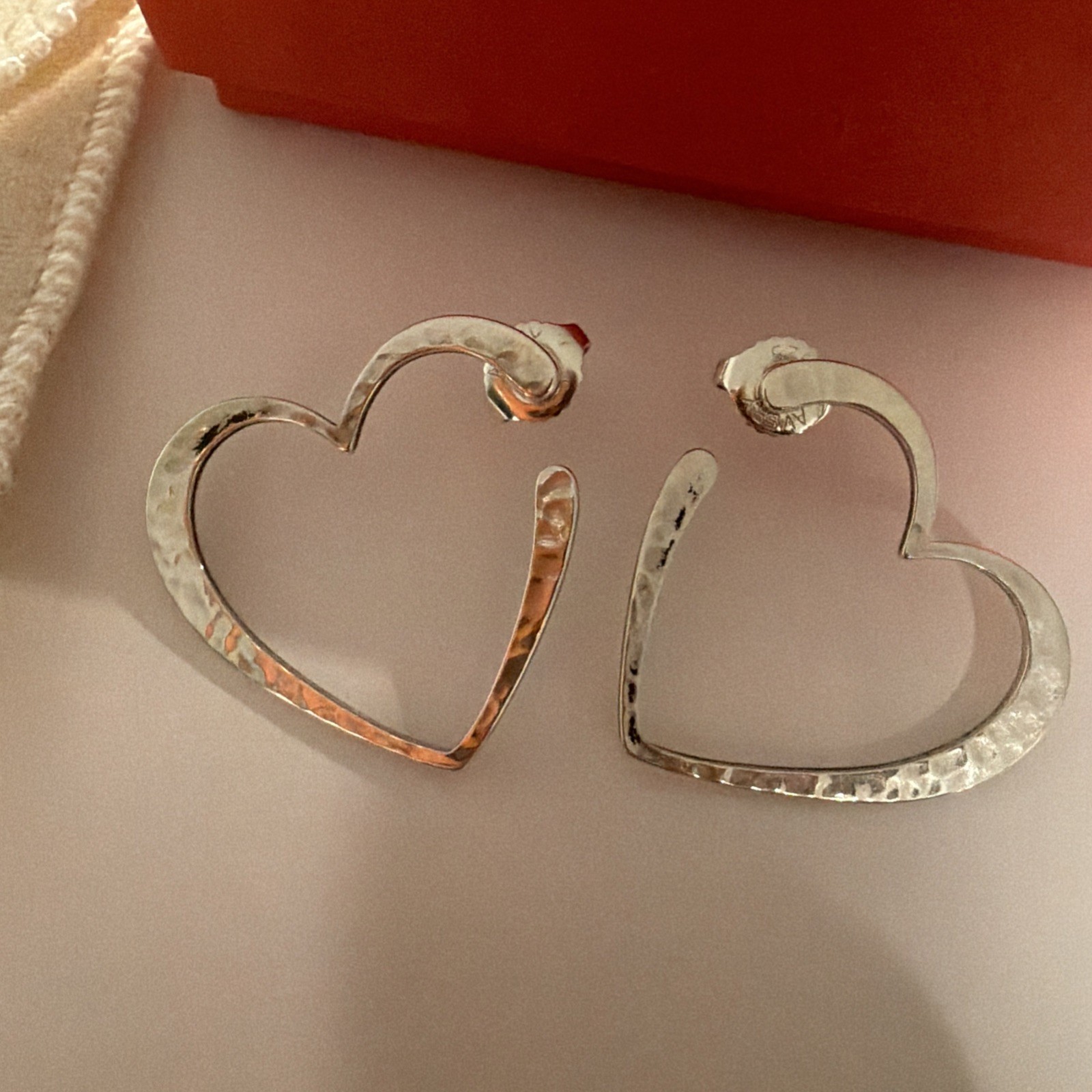James Avery Hammered Open Heart Sterling Silver .925 Post Earrings Retired Rare