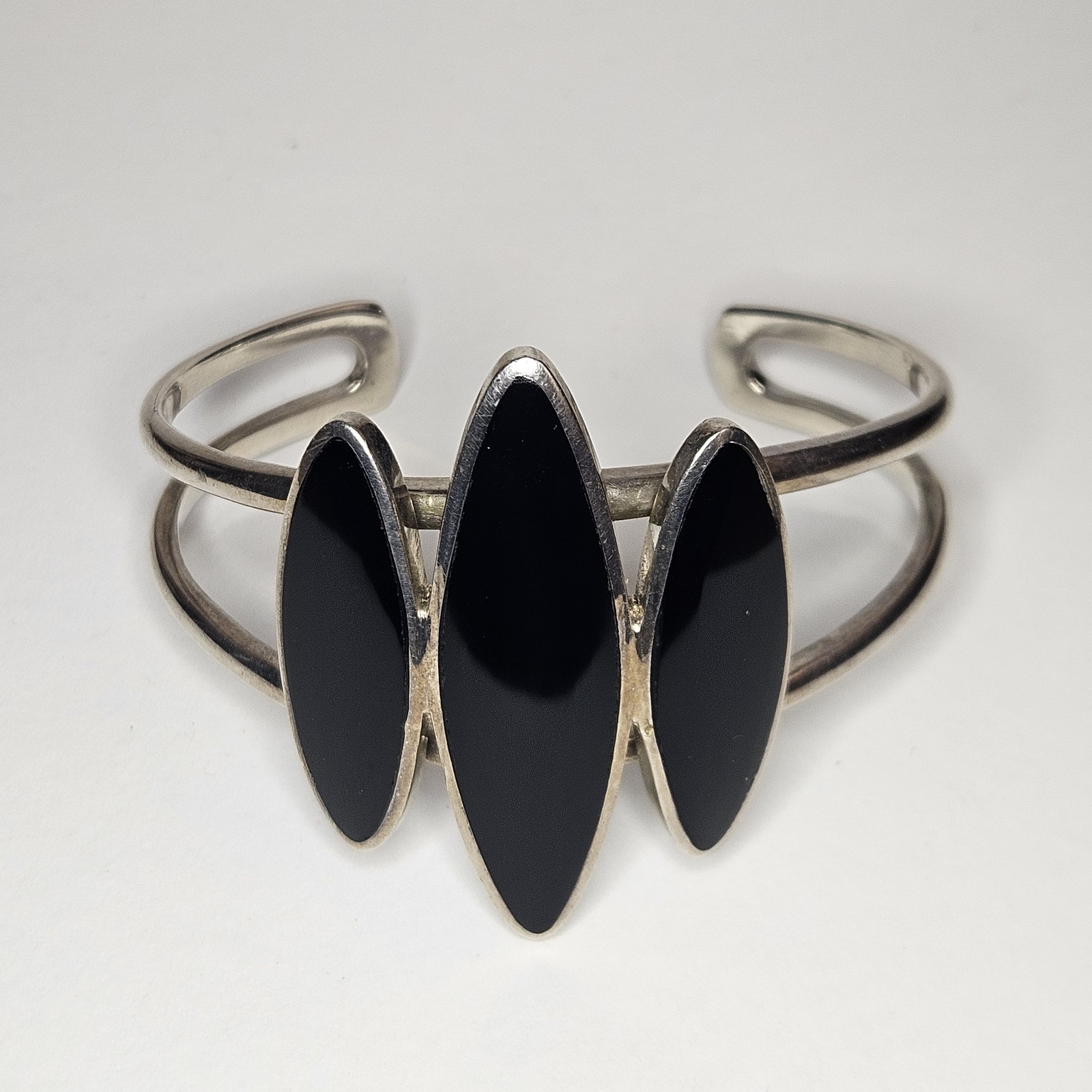 Vintage BARSE Sterling Silver Black Onyx Cuff bracelet