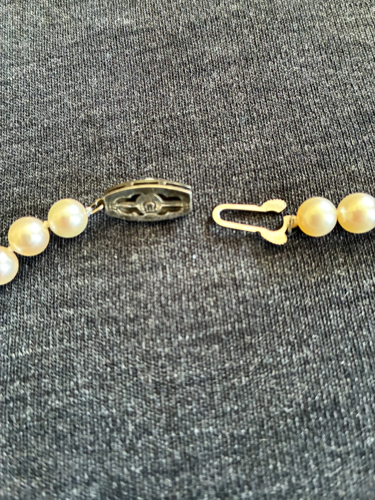 Vintage Mikimoto Akoya Pearl Necklace 7.1mm 16.5″ Sterling Silver Clasp