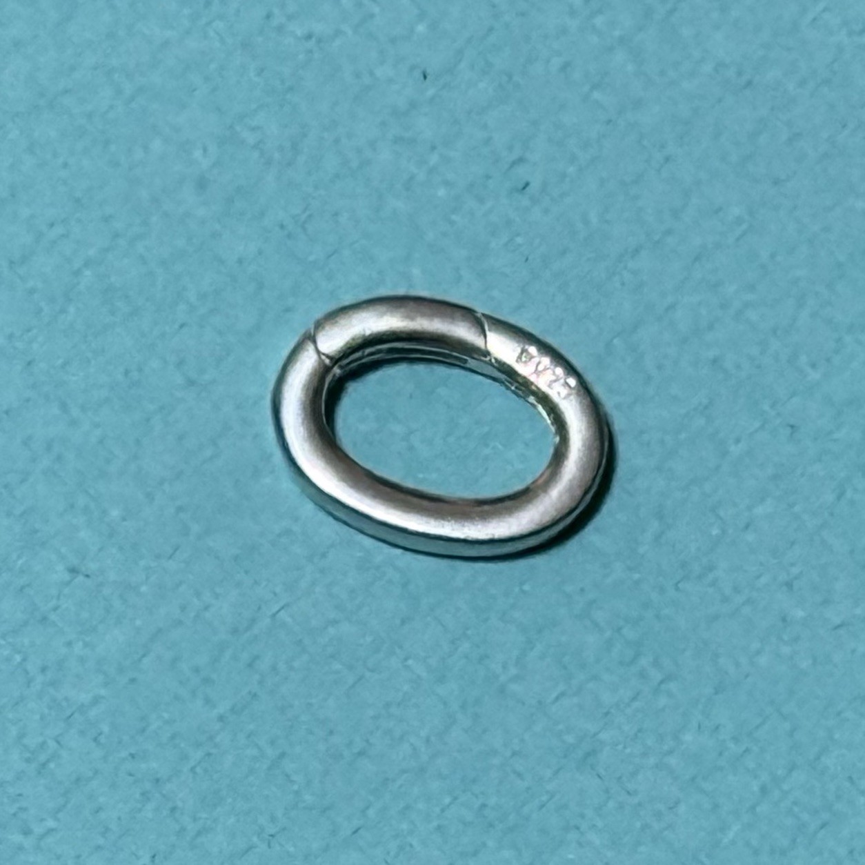 Oval Clasping Link to replace discontinued Tiffany Jump Ring