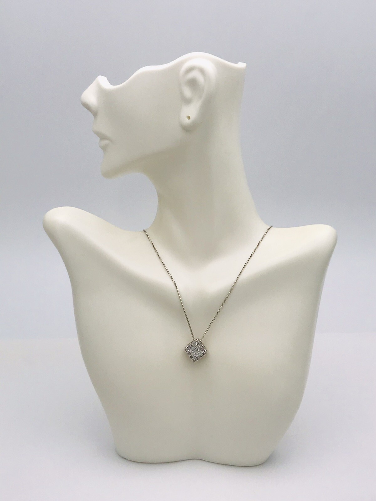 14k White Gold .75ct(tw) Natural Diamond Invisible Princess Setting Necklace 17”