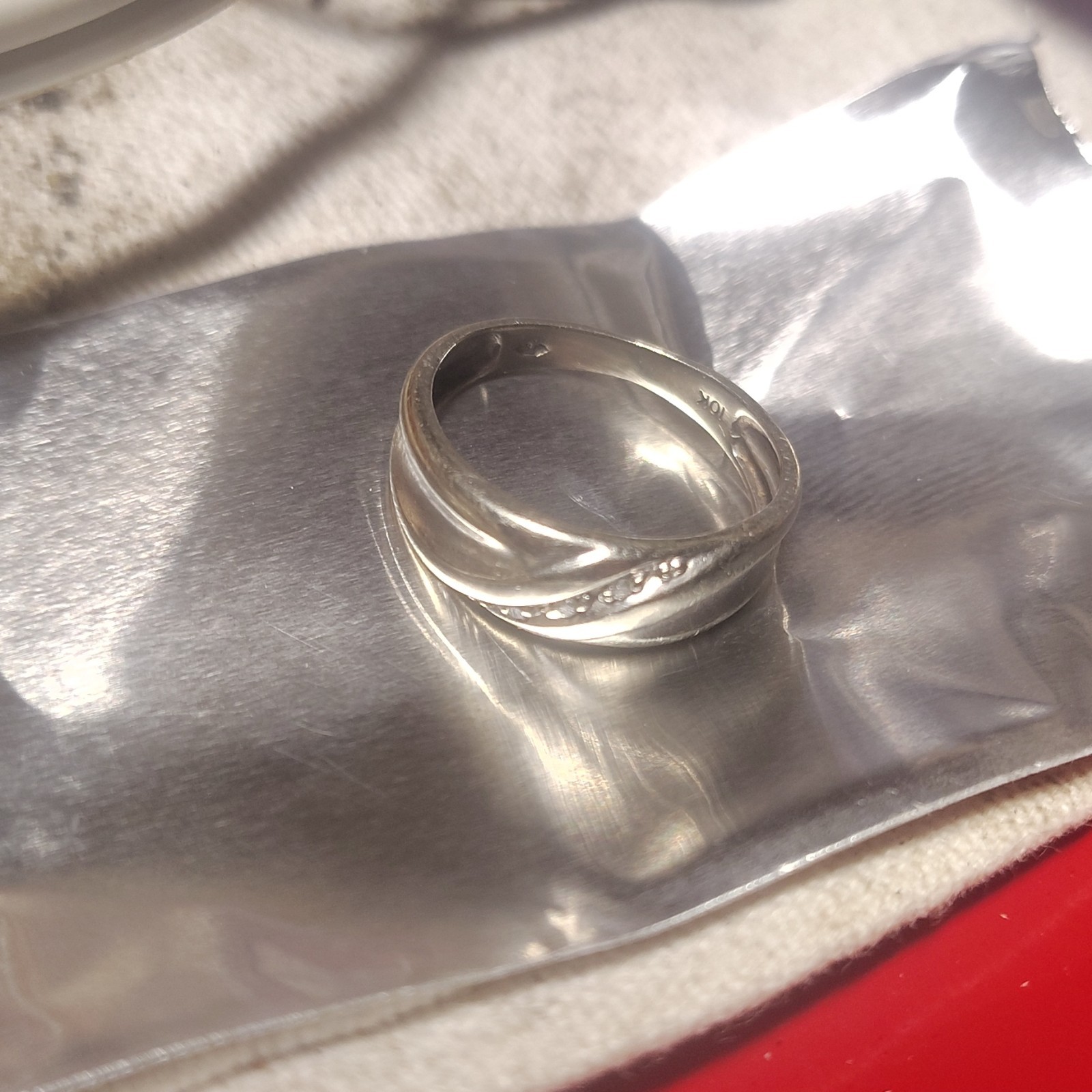 10K White Gold Natural Round Diamond Band Ring, Size 8 White/Colorless