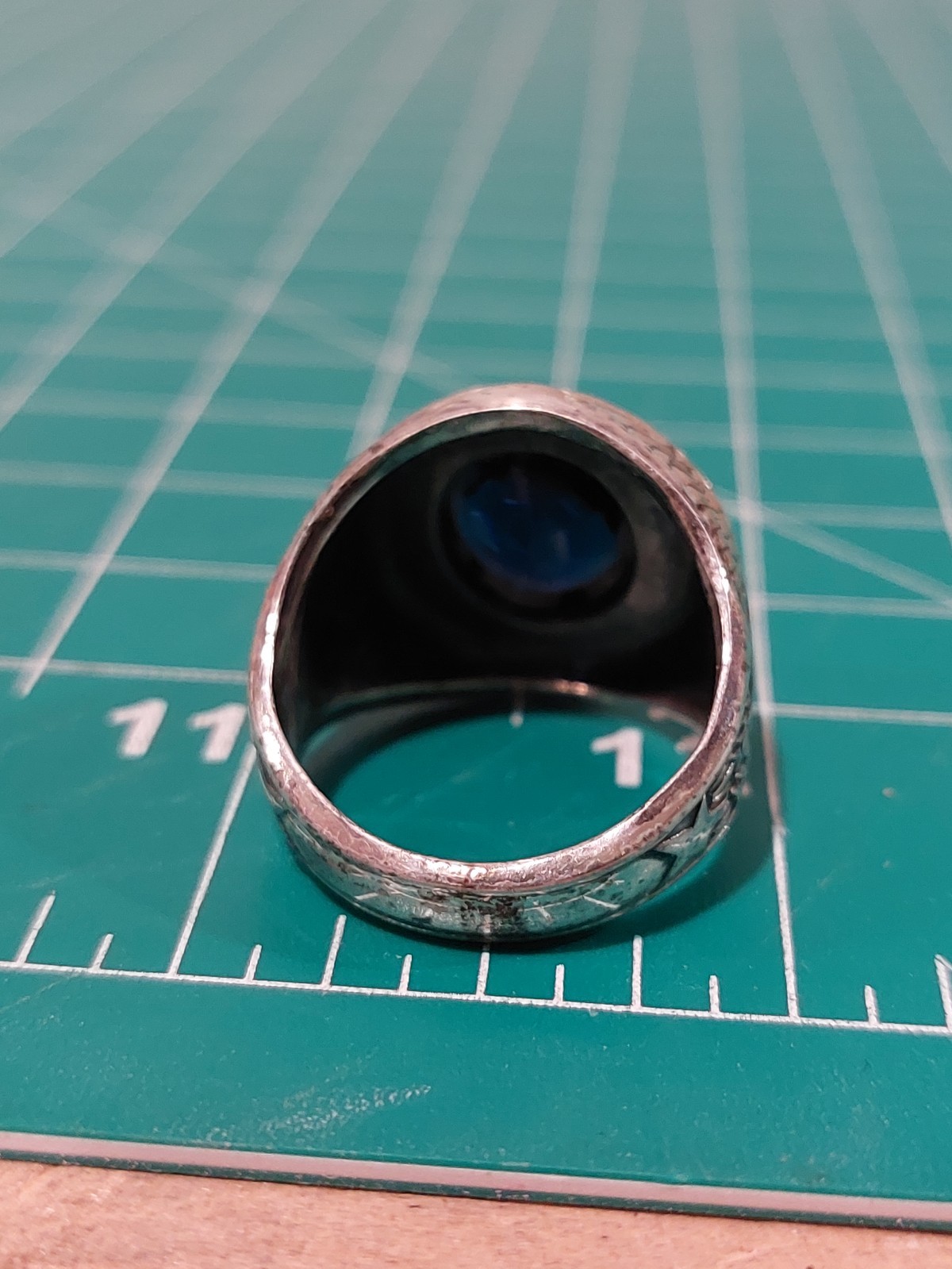 Sterling Silver United States Navy Ring Blue Stone Size 9 USN Vintage
