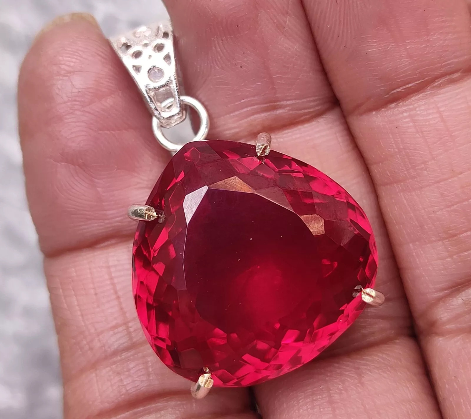 Certified 76.05 Ct Natural Red Red Ruby 925 Solid Silver Pendant Loose Gemstone