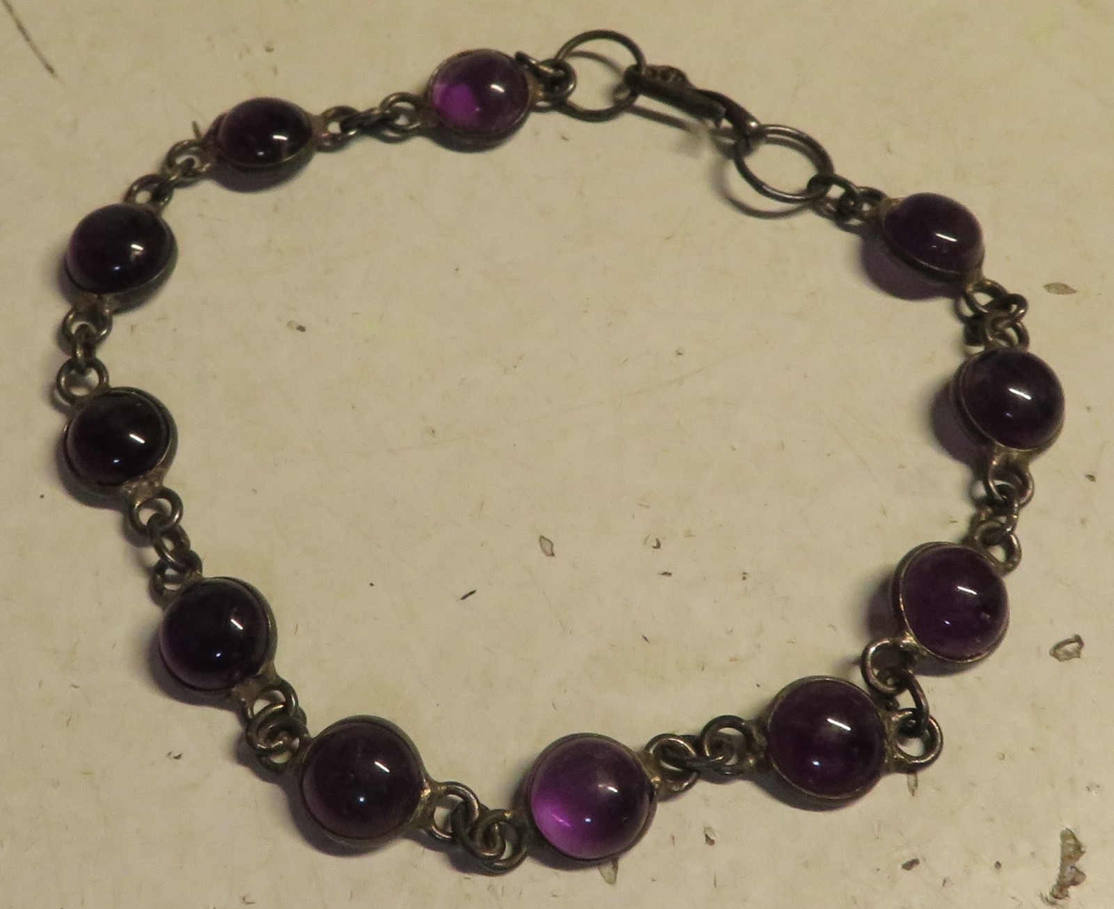 Vintage Purple Amethyst Beaded Bracelet Fashion Jewelry 7″ Unbranded Unmarked GU
