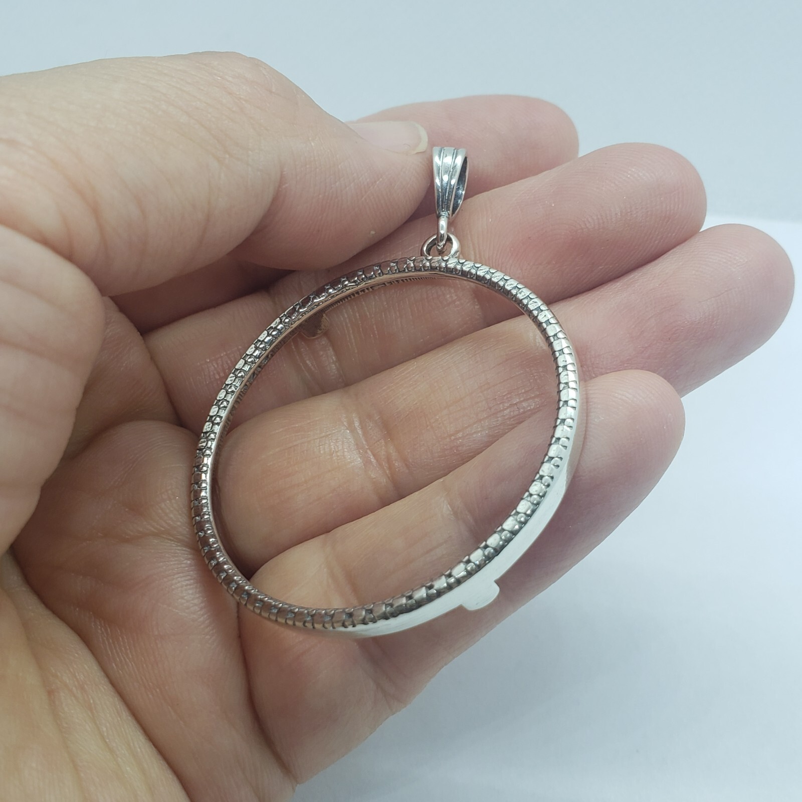 Sterling Silver Nickel Bezel 22 mm 5 Cents Coins Prong Back Illusion Edge