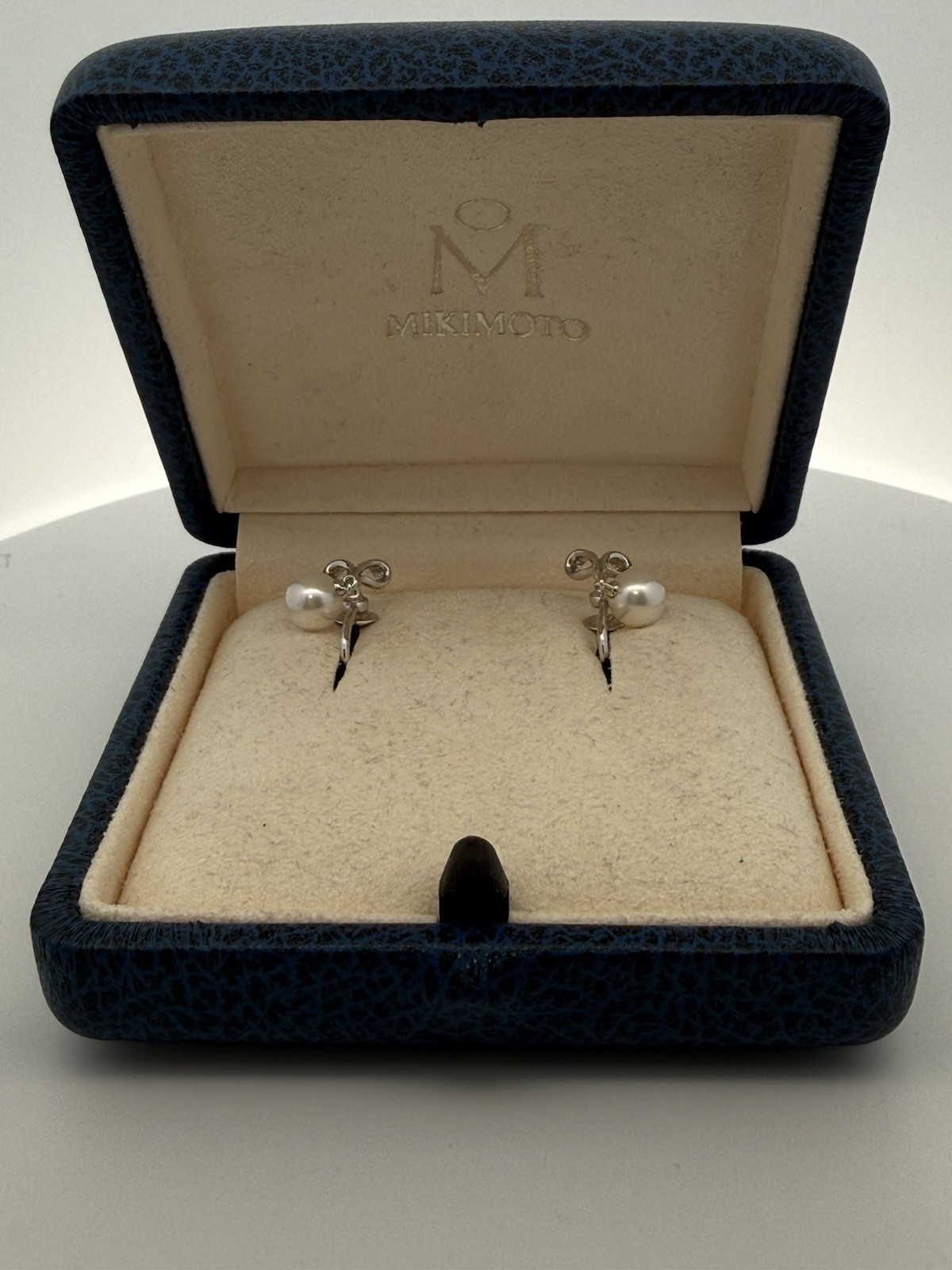 Mikimoto Akoya Pearl Stud Earrings Sterling Silver Cultured Pearls Original Box