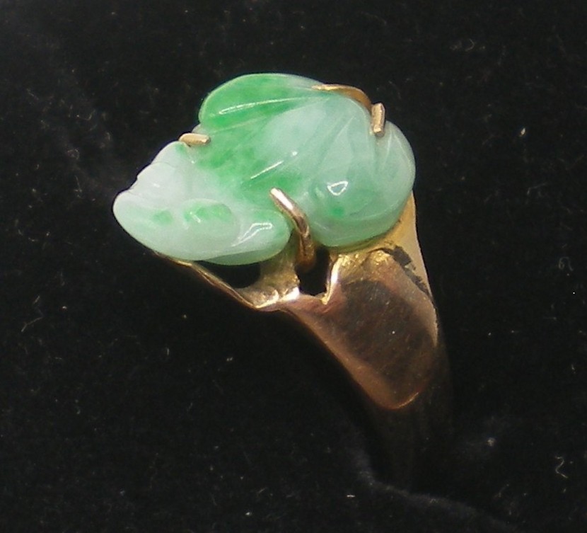 18K Carved FROG Jadeite * Green Jade Pixiu Ring Gold Coins ~ sz 6.75 ~ 3.0 gr