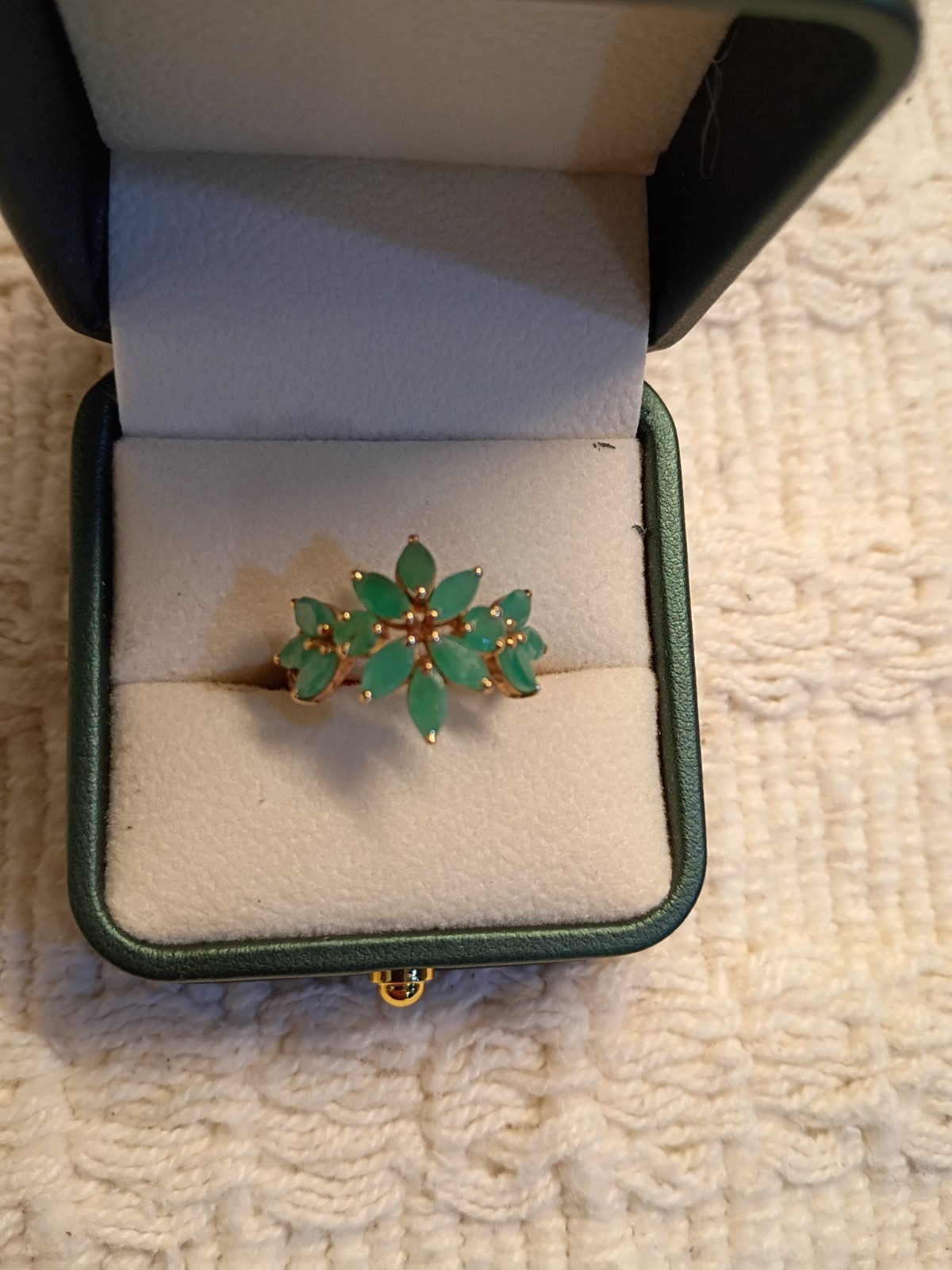 14kt Gold Women’s Marquis Cut Emerald Floral Design Ring Size 8.5