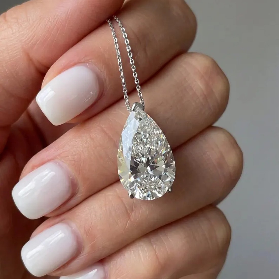 RARE 22.35 Ct Certified Treated White Diamond Solitaire Pendant, 925 Silver