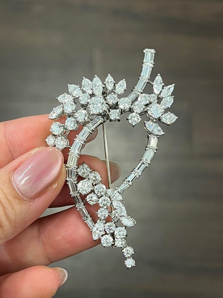 Classic 10.35CT Marquise ,Round & Baguette Cut White Sapphire Wedding Brooch Pin