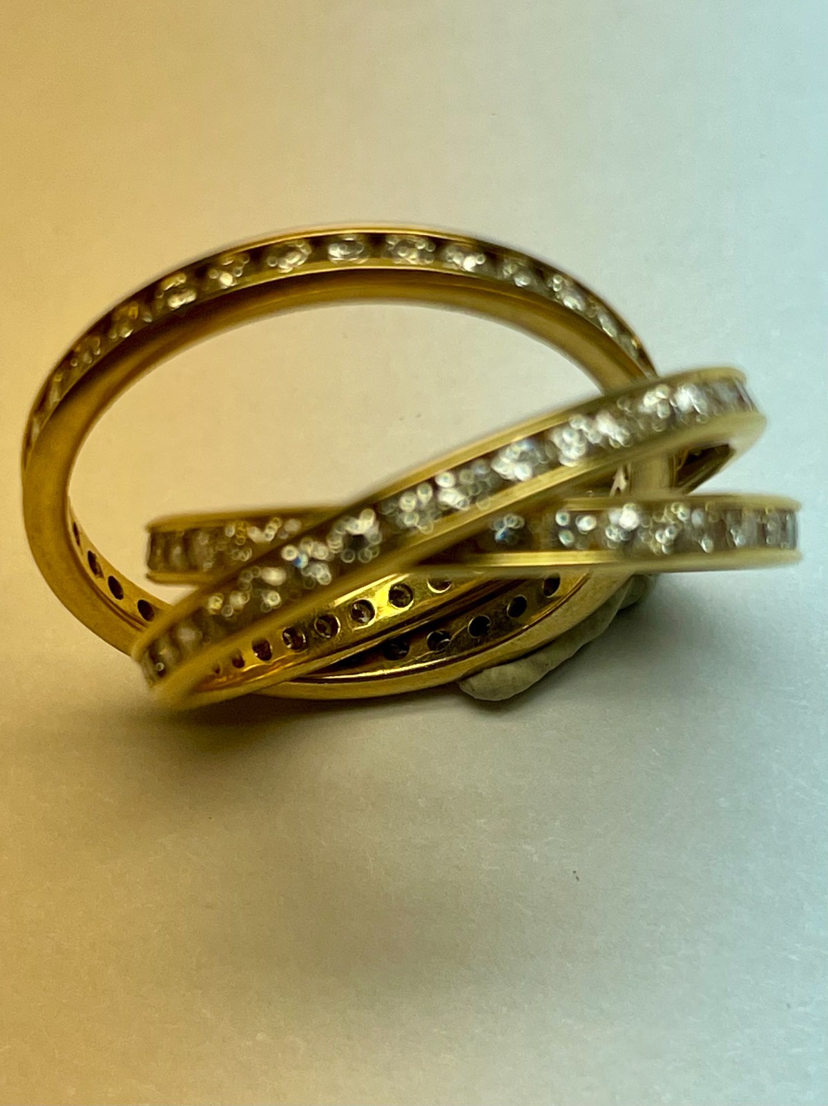 18kt Gold Tri Band Rolling Ring Eternity 99 Channel Set Diamonds 3ct, 6.22 grams