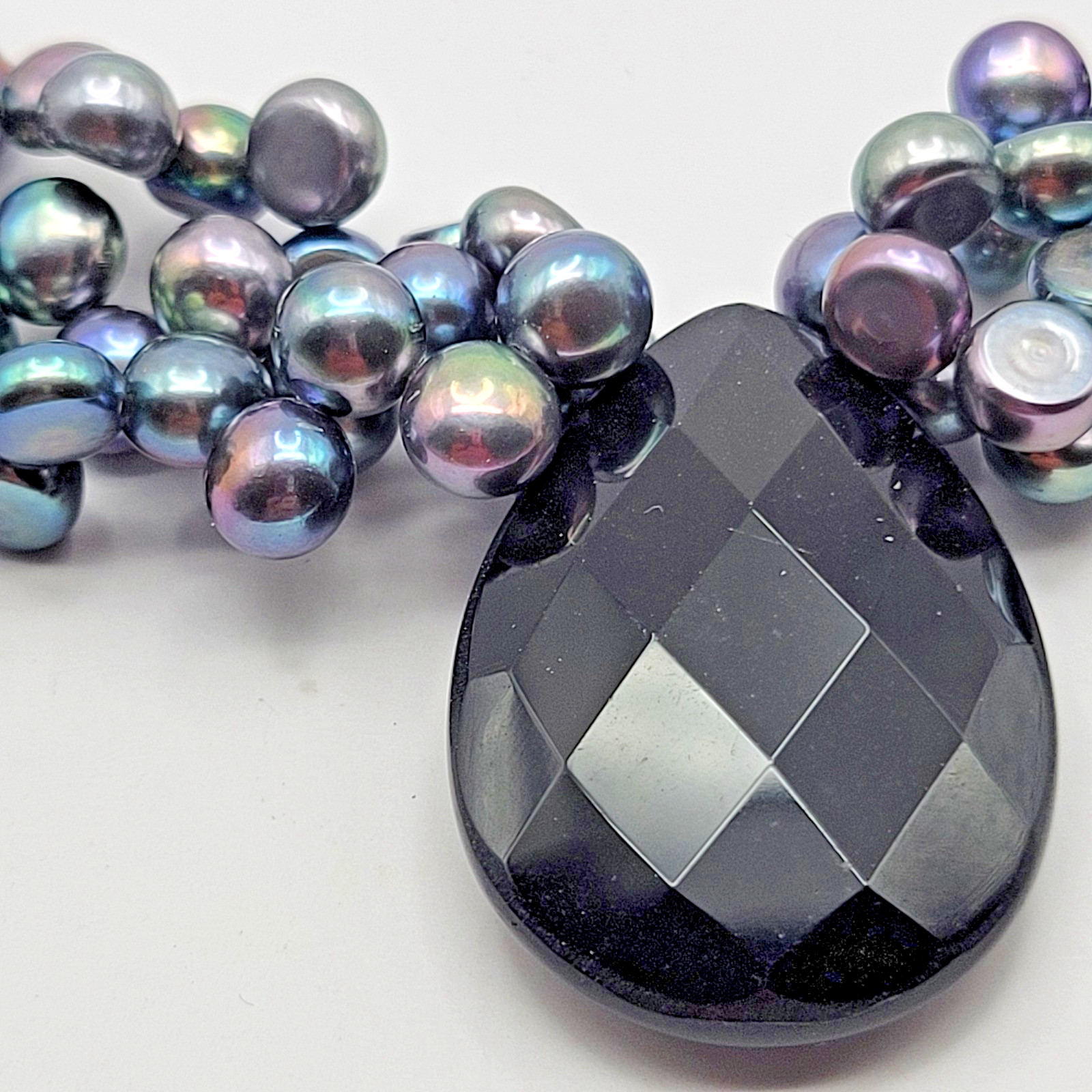 Sterling Silver Peacock Pearl Faceted Onyx Pendant Necklace Graduated Cluster