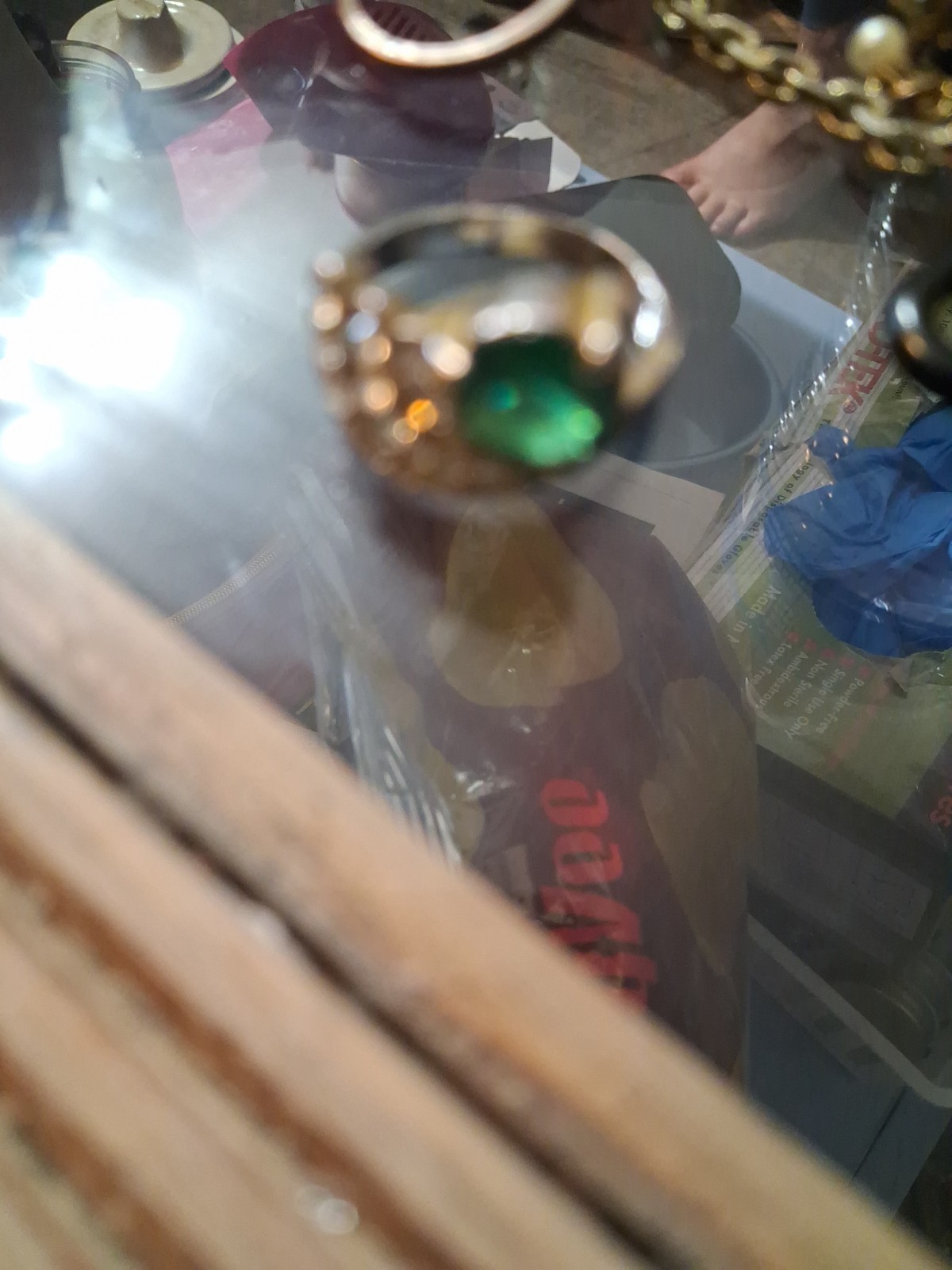 18KT YELLOW EMERALD CABOCHON RING WITH 11 CUBIC ZIRCONIA SIZE 8