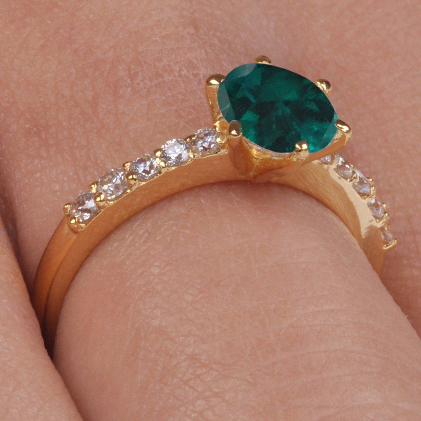 1.30 Cts. Natural Emerald IGI Certified Diamond Ring In 14KT Gold – Tariffs Free
