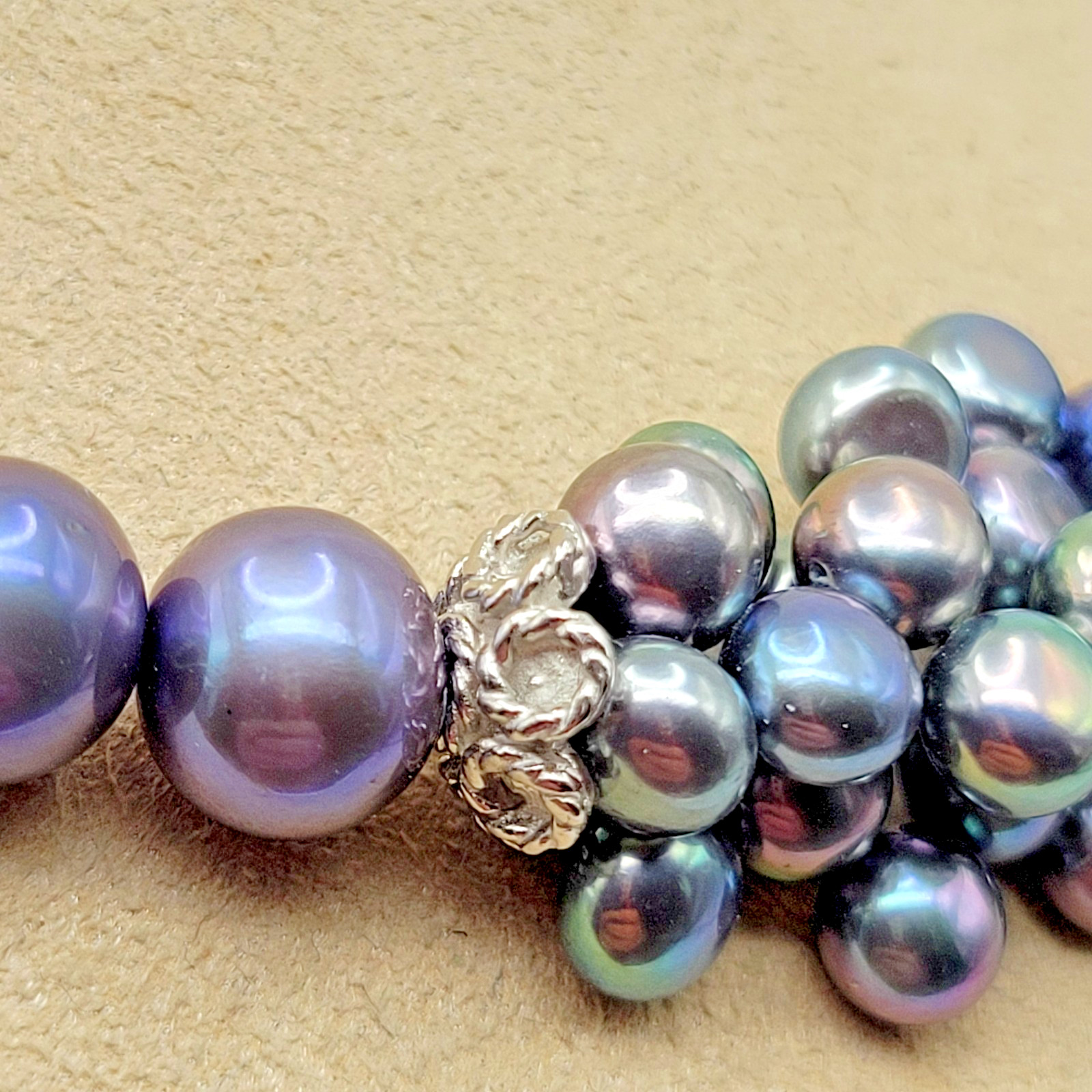 Sterling Silver Peacock Pearl Faceted Onyx Pendant Necklace Graduated Cluster