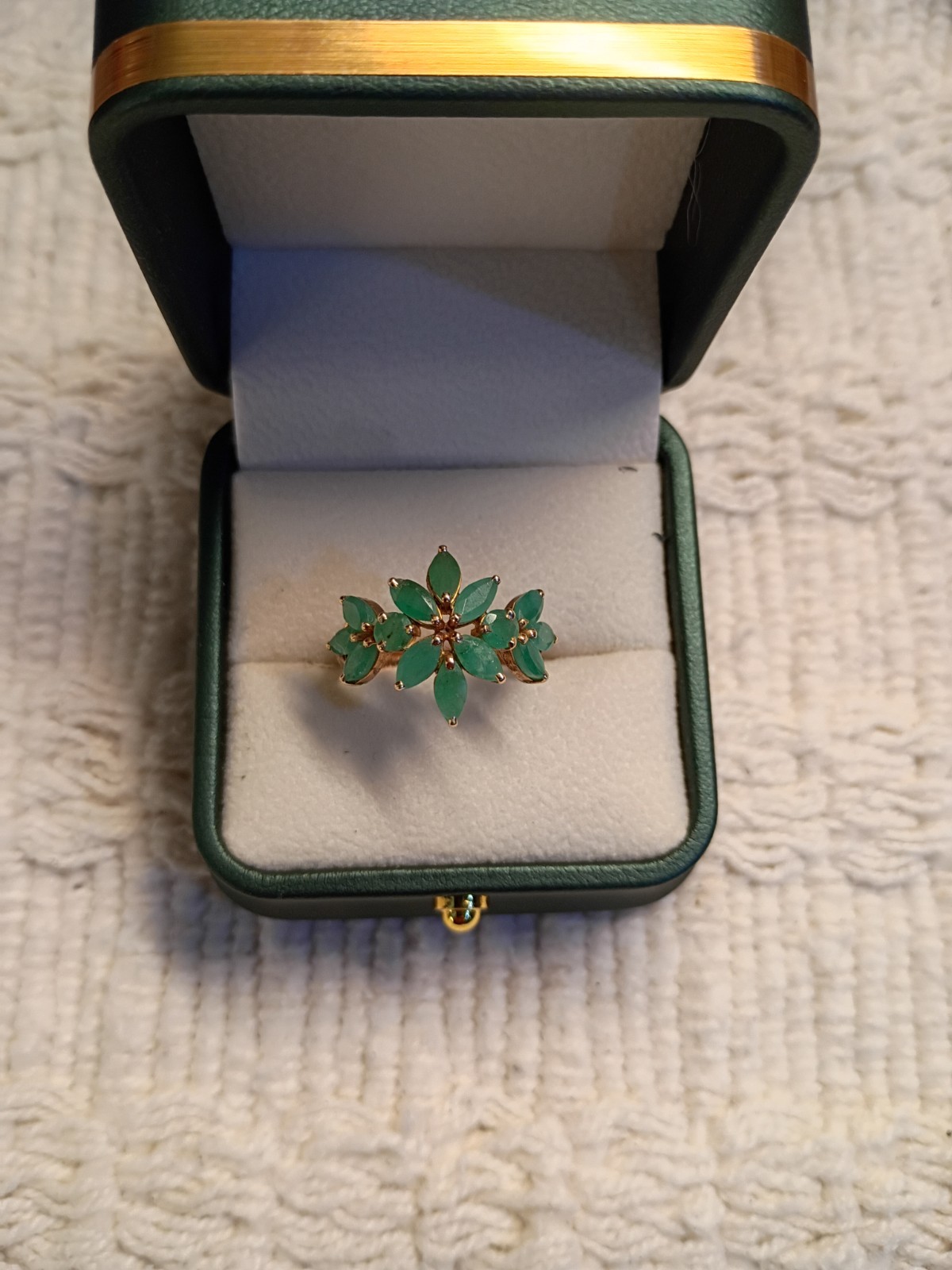 14kt Gold Women’s Marquis Cut Emerald Floral Design Ring Size 8.5