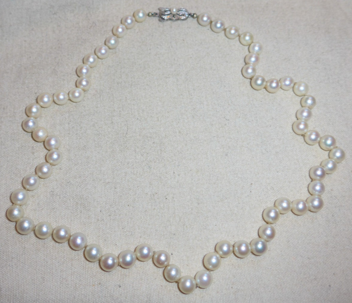 Mikimoto 14k White Gold White Round Pearl Necklace 20″ 7mm 33.5g