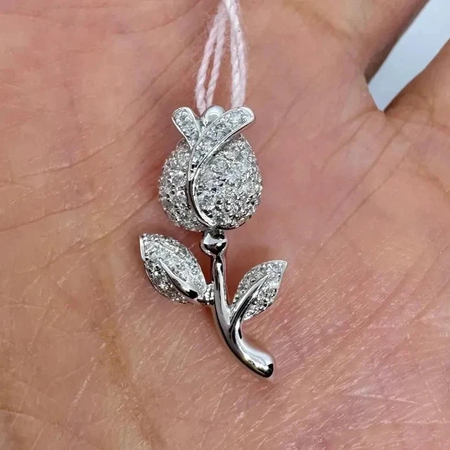 Real Moissanite 0.60Ct Round Cut Rose Pendant 14K White Gold Plated 18″ Chain