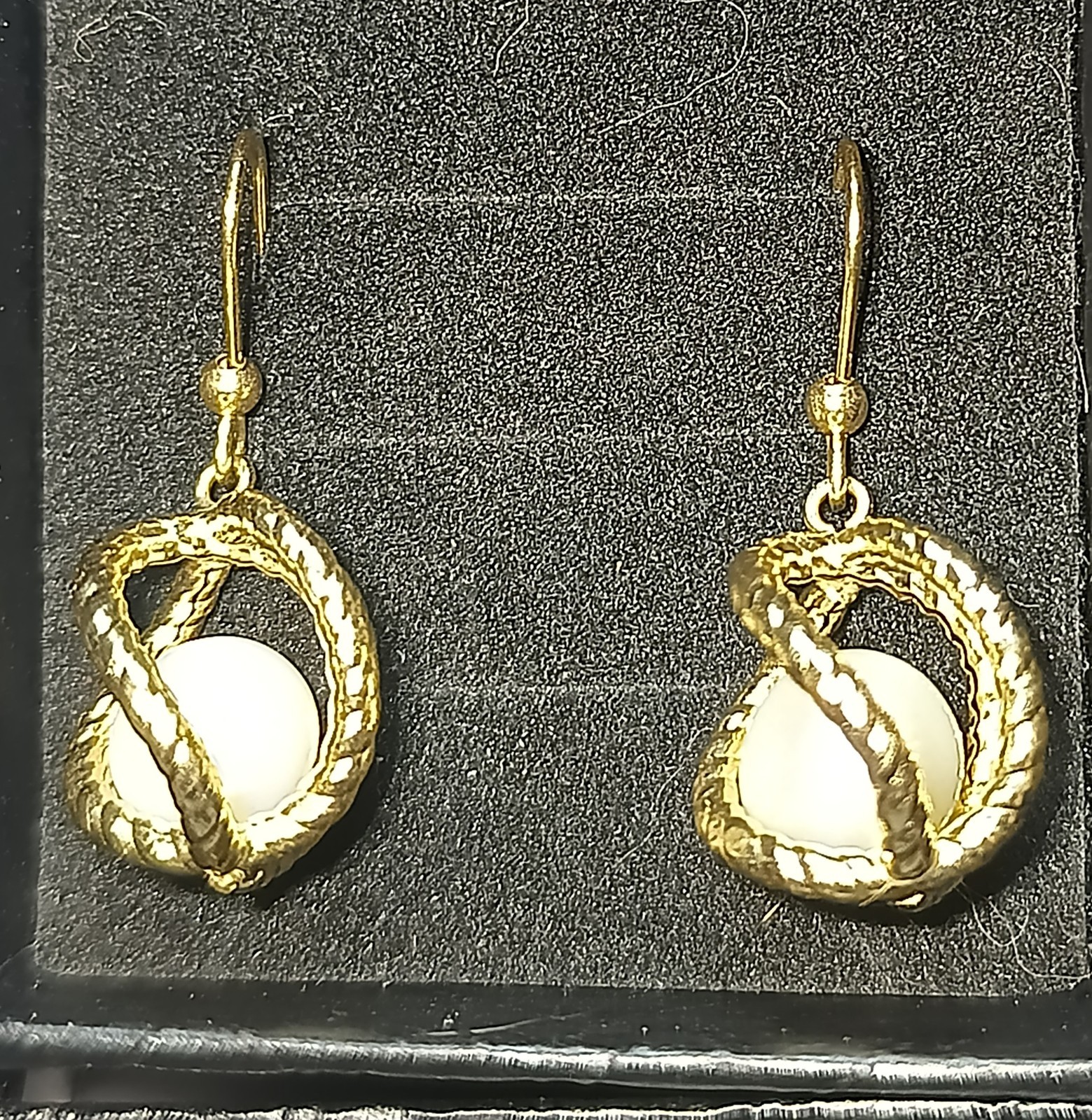 14K Gold Earrings Caged-Pearl (8mm)