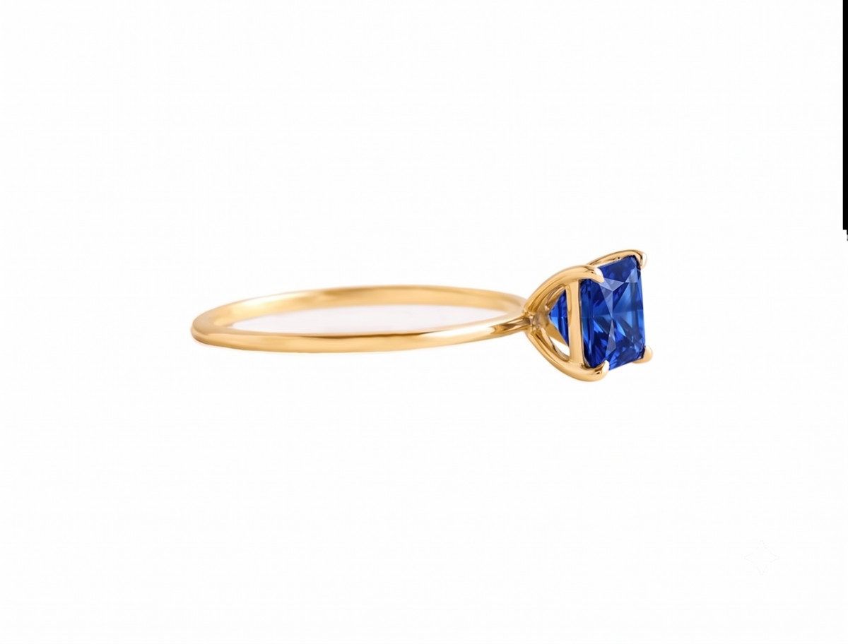 2.25 Carat Natural Square Shape Blue Sapphire 925 Silver Handmade Ring For Her