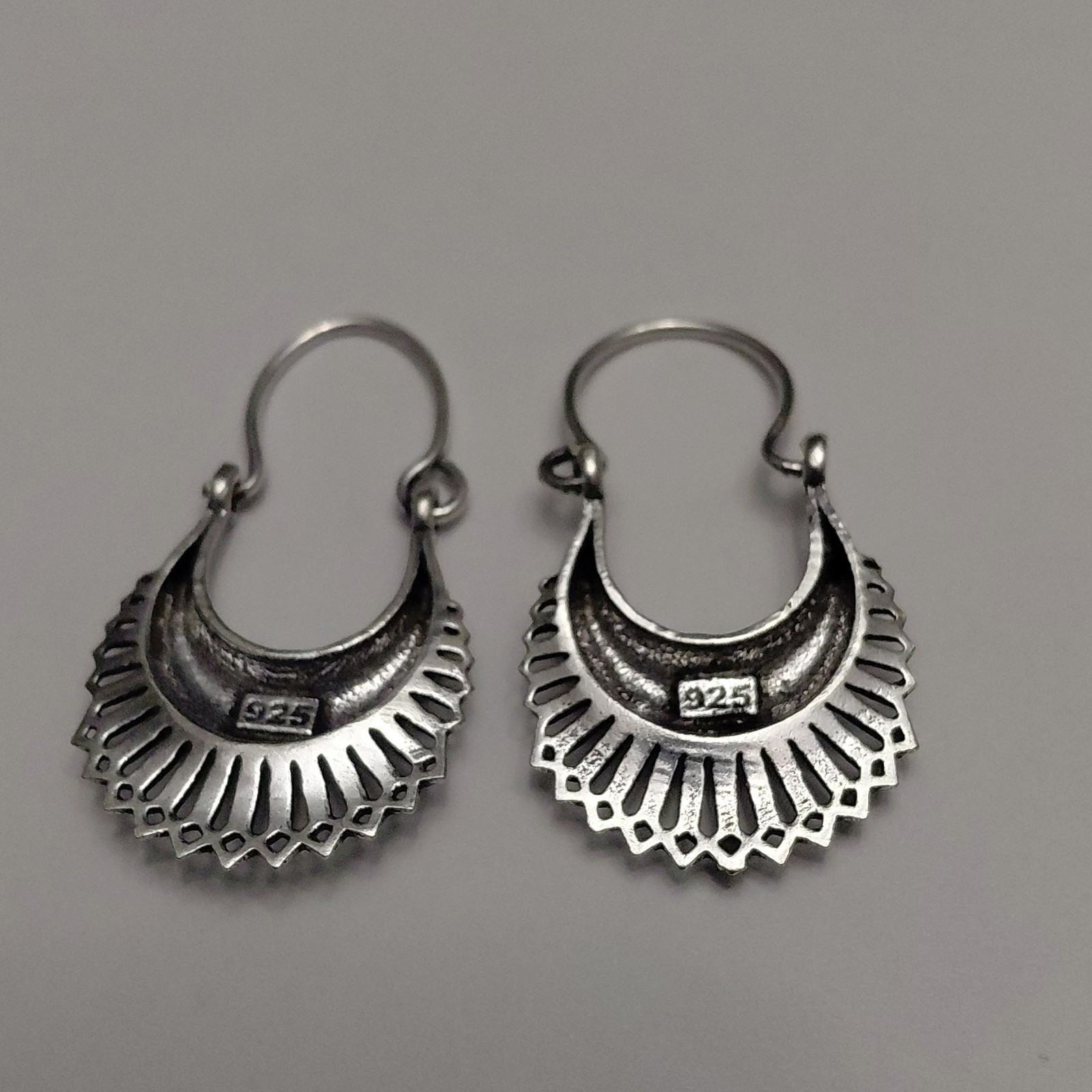 925 Sterling Silver Dangle/Drop Hook Earrings No Stone Signed Silver