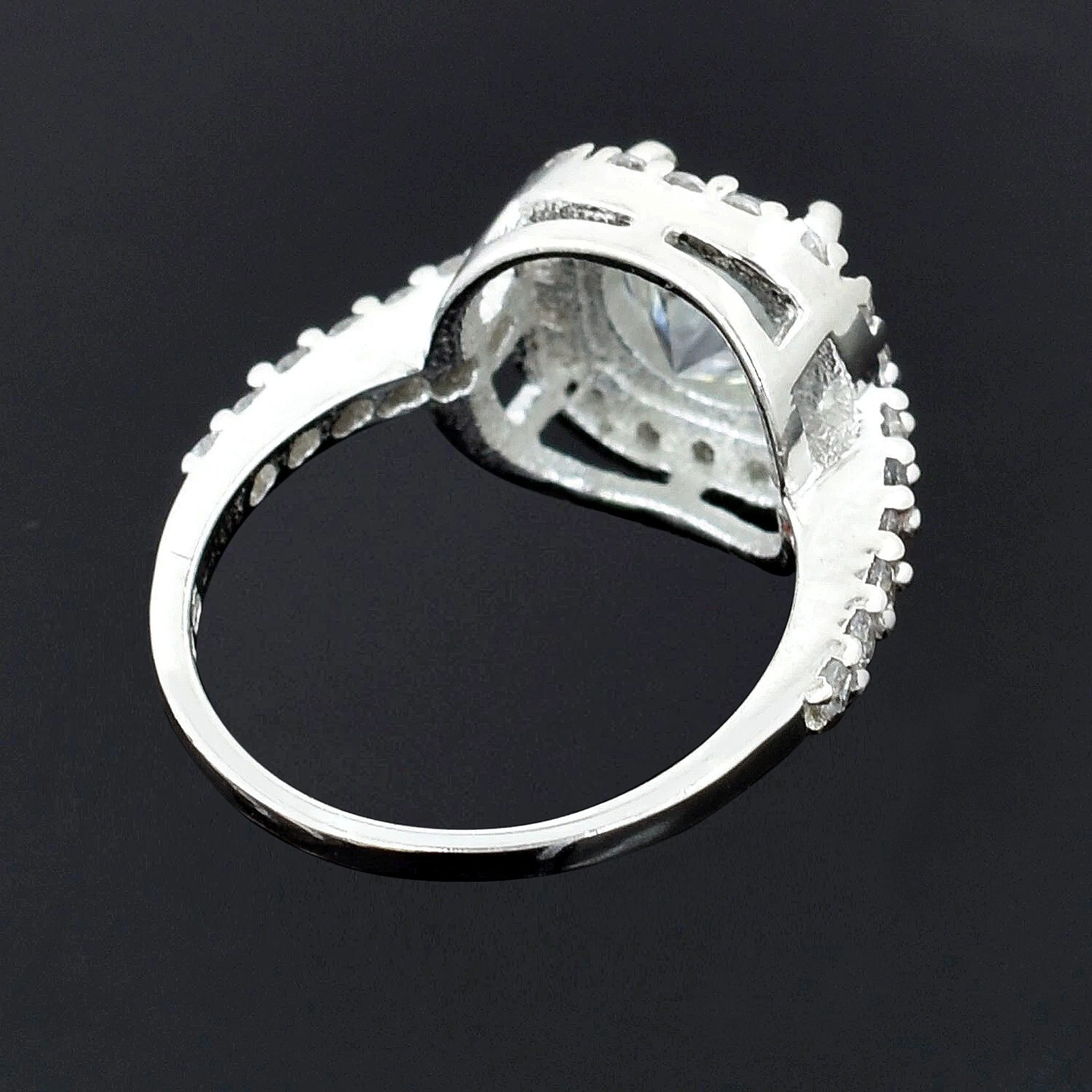 4.40Cts. Round Shape Certified White Diamond Ring In Solitaire – Tariff Free