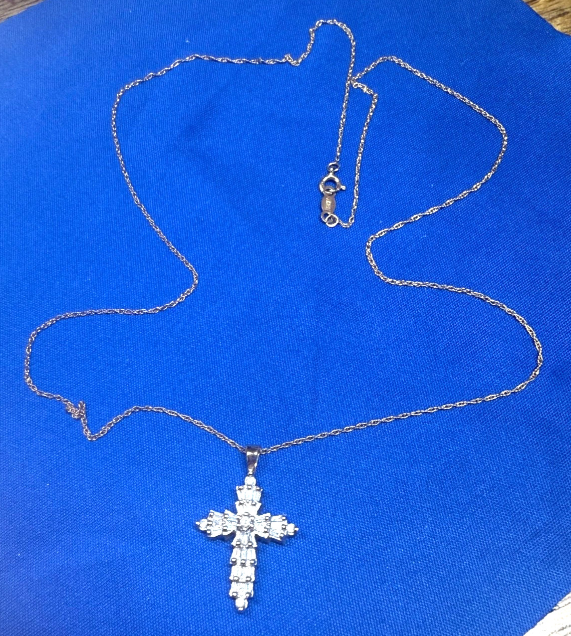 Natural Diamond Cross Pendant Necklace .40CT 14K Yellow Gold 16.5” Chain 2.41g
